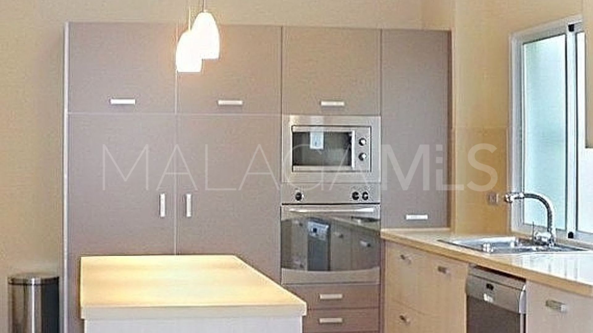 Radhus for sale in El Padron