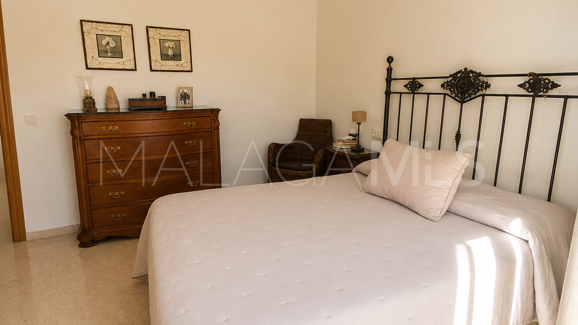 Zweistöckiges penthouse for sale in Estepona Centre