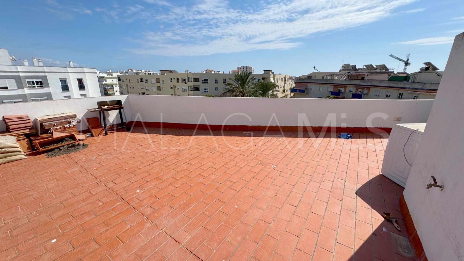 4 bedrooms duplex penthouse in Estepona Centre for sale