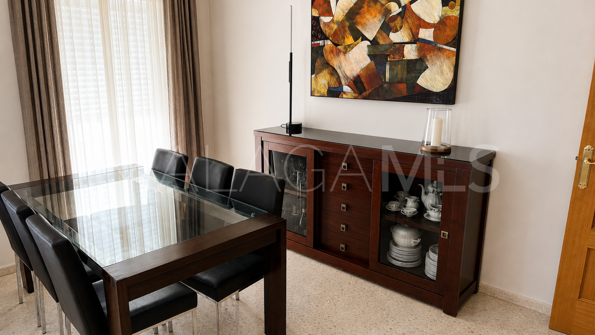 Zweistöckiges penthouse for sale in Estepona Centre