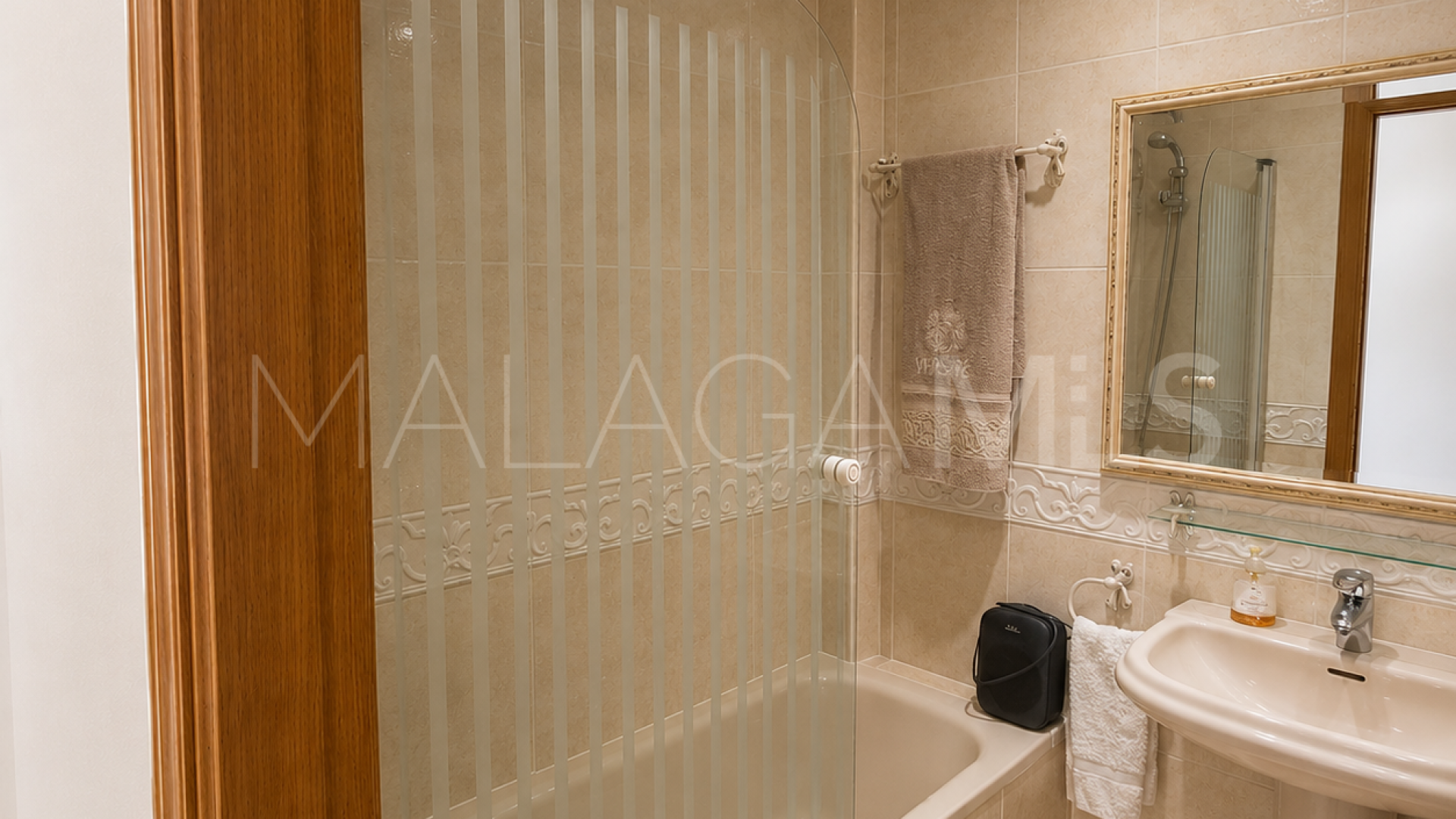 Zweistöckiges penthouse for sale in Estepona Centre