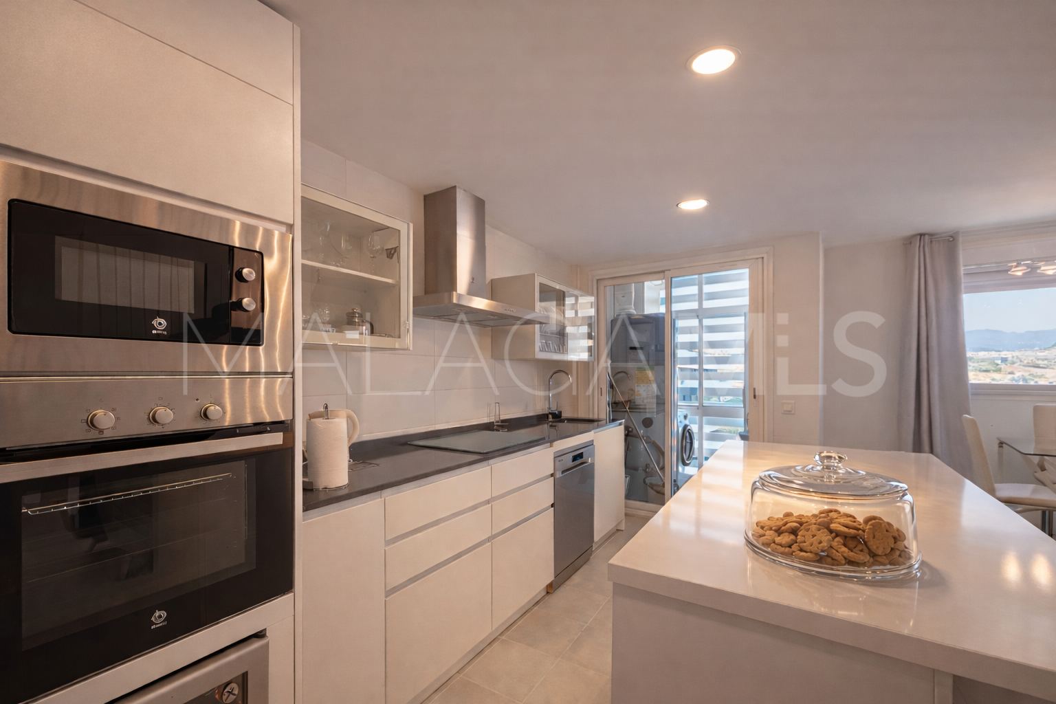 Estepona Centro, Ático de 3 bedrooms a la venta