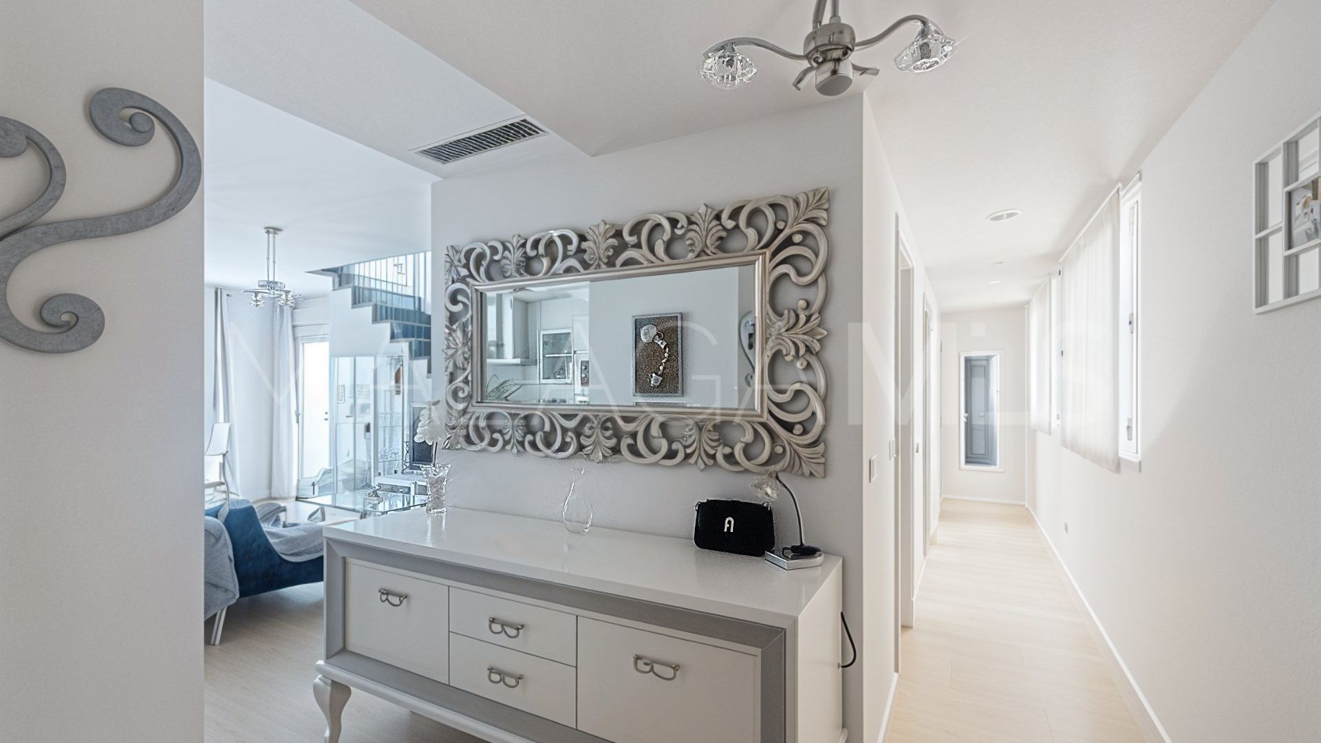 Ático for sale with 3 bedrooms in Estepona Centro