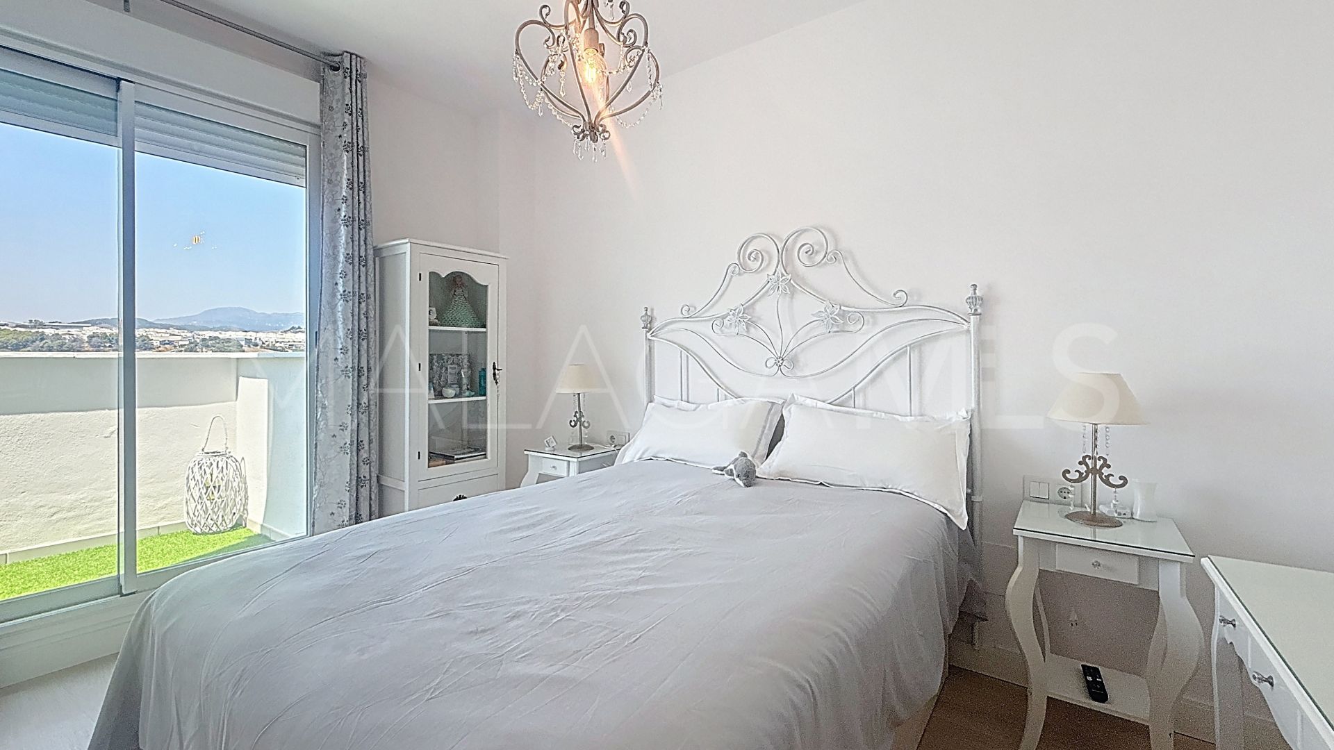 Ático for sale with 3 bedrooms in Estepona Centro