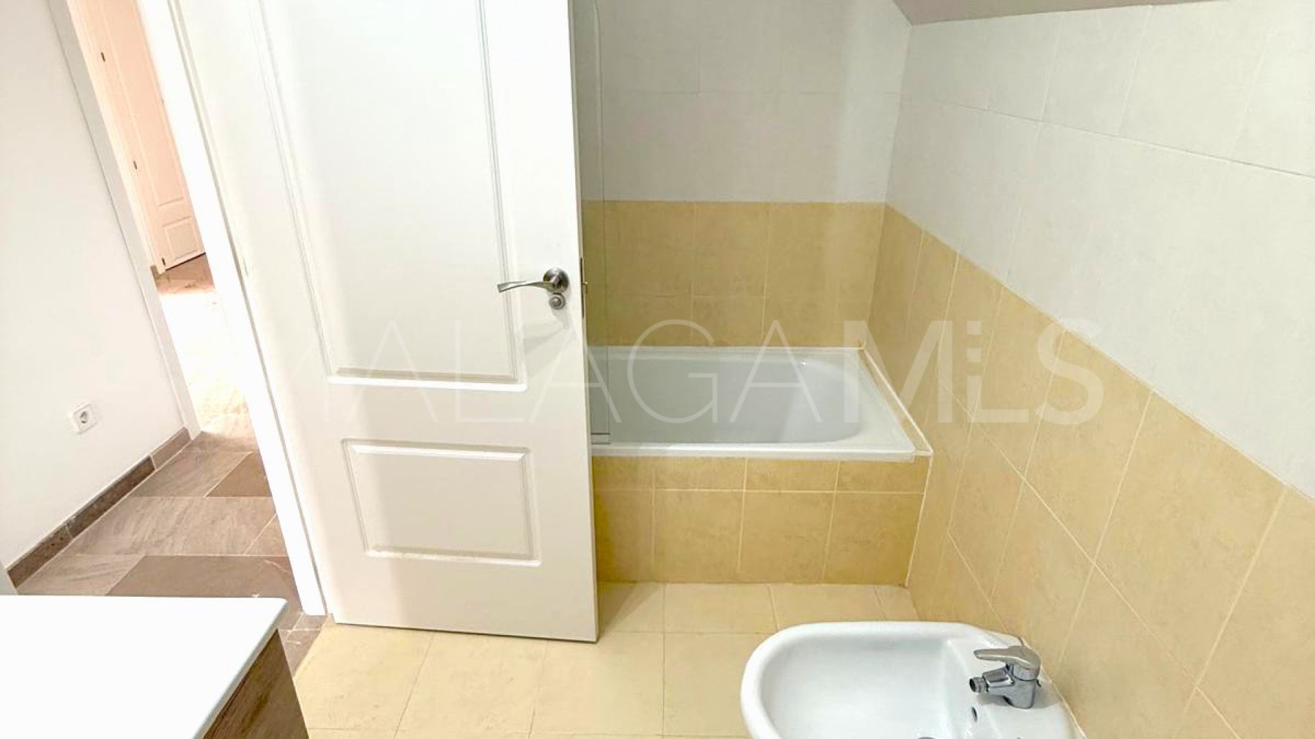 3 bedrooms Bahia de Casares duplex penthouse for sale