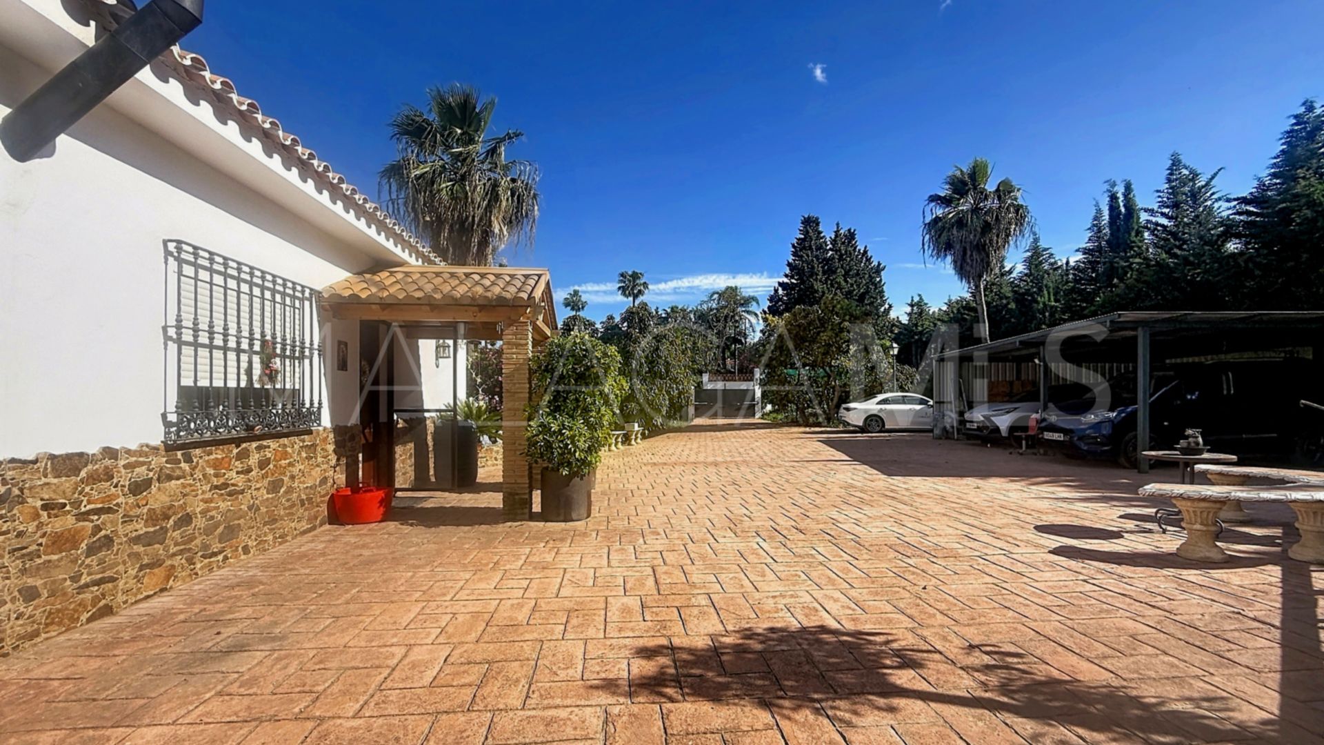 Finca with 3 bedrooms for sale in La Alberdina
