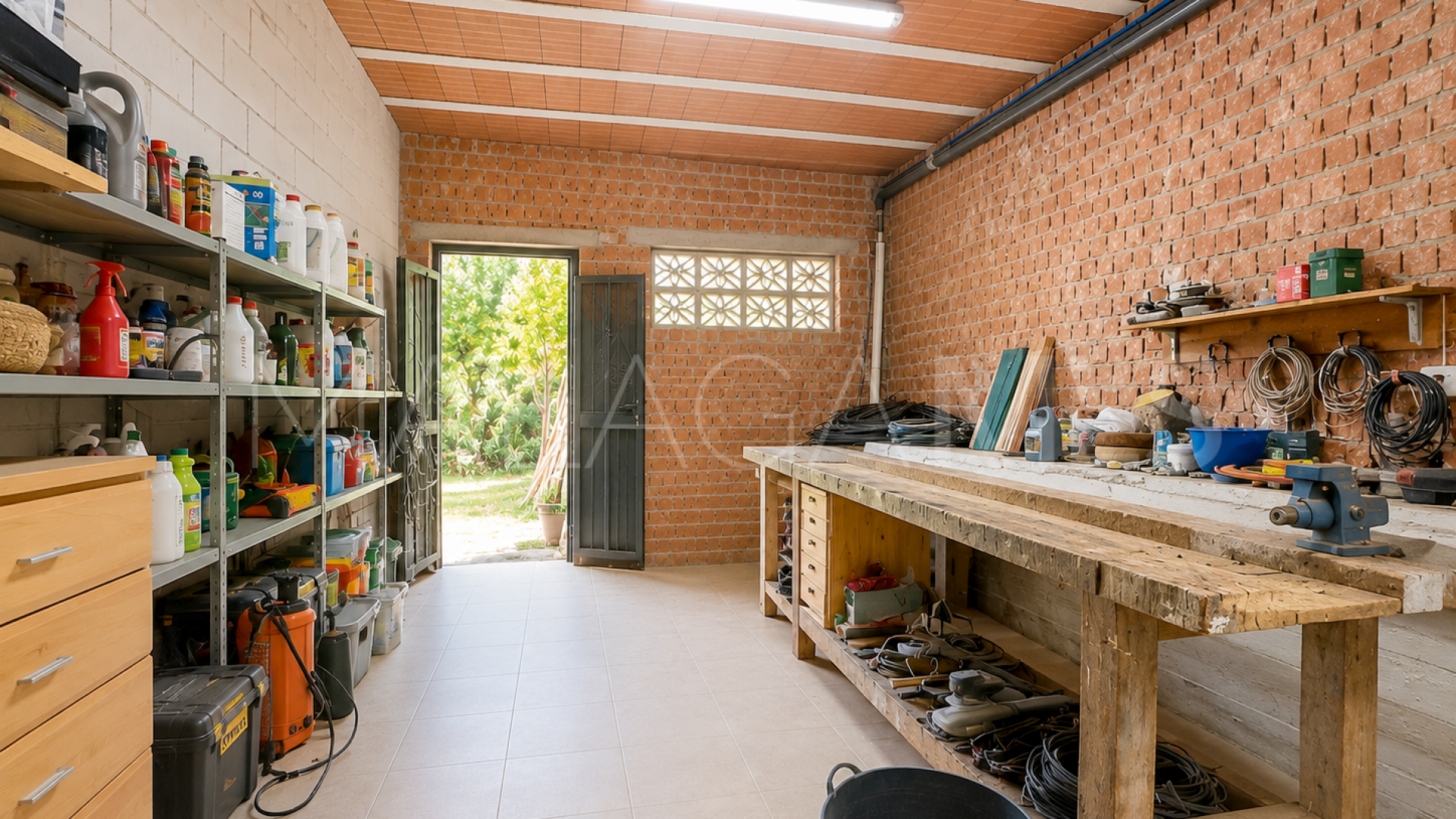 Finca with 3 bedrooms for sale in La Alberdina