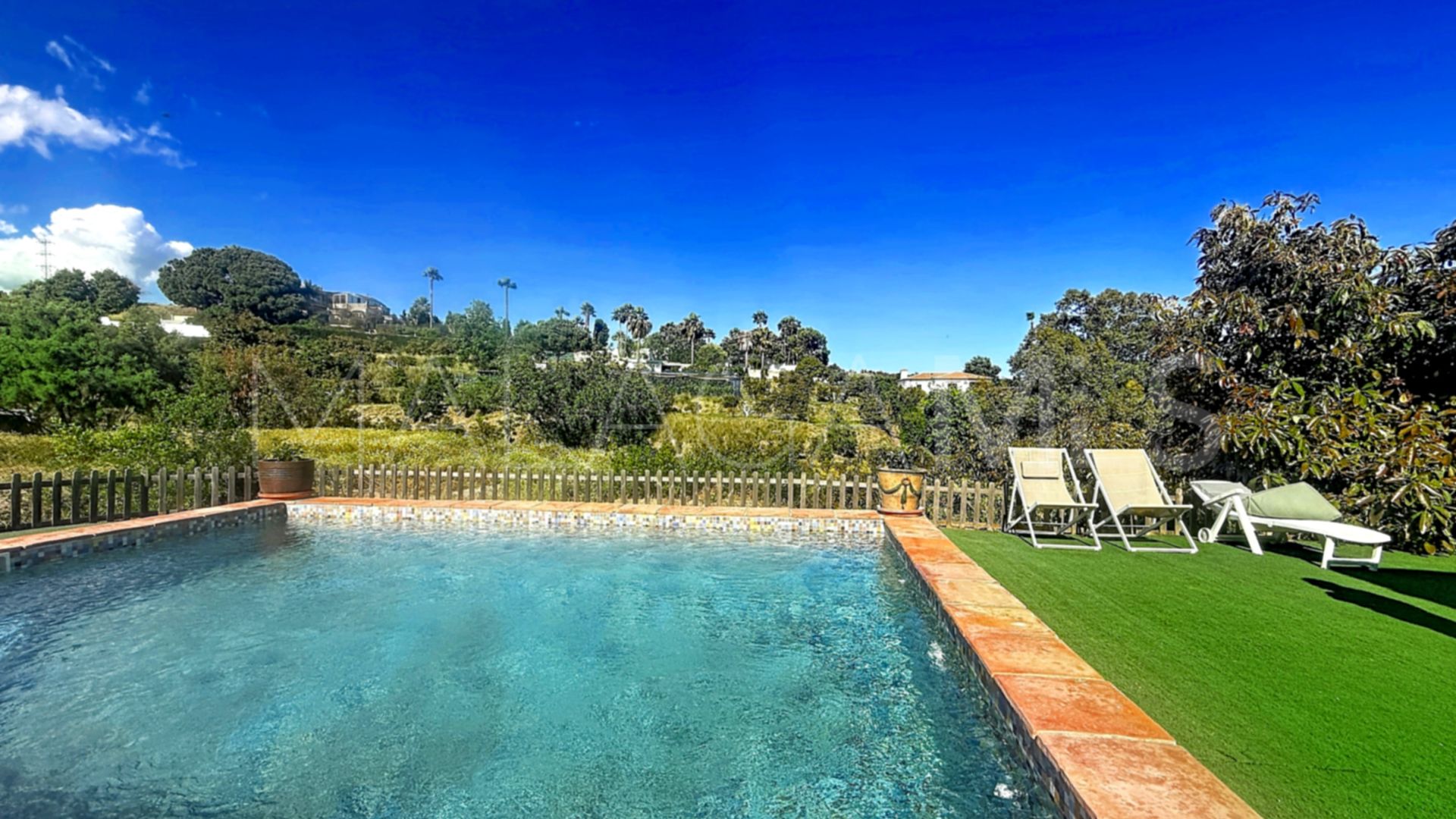 Finca with 3 bedrooms for sale in La Alberdina