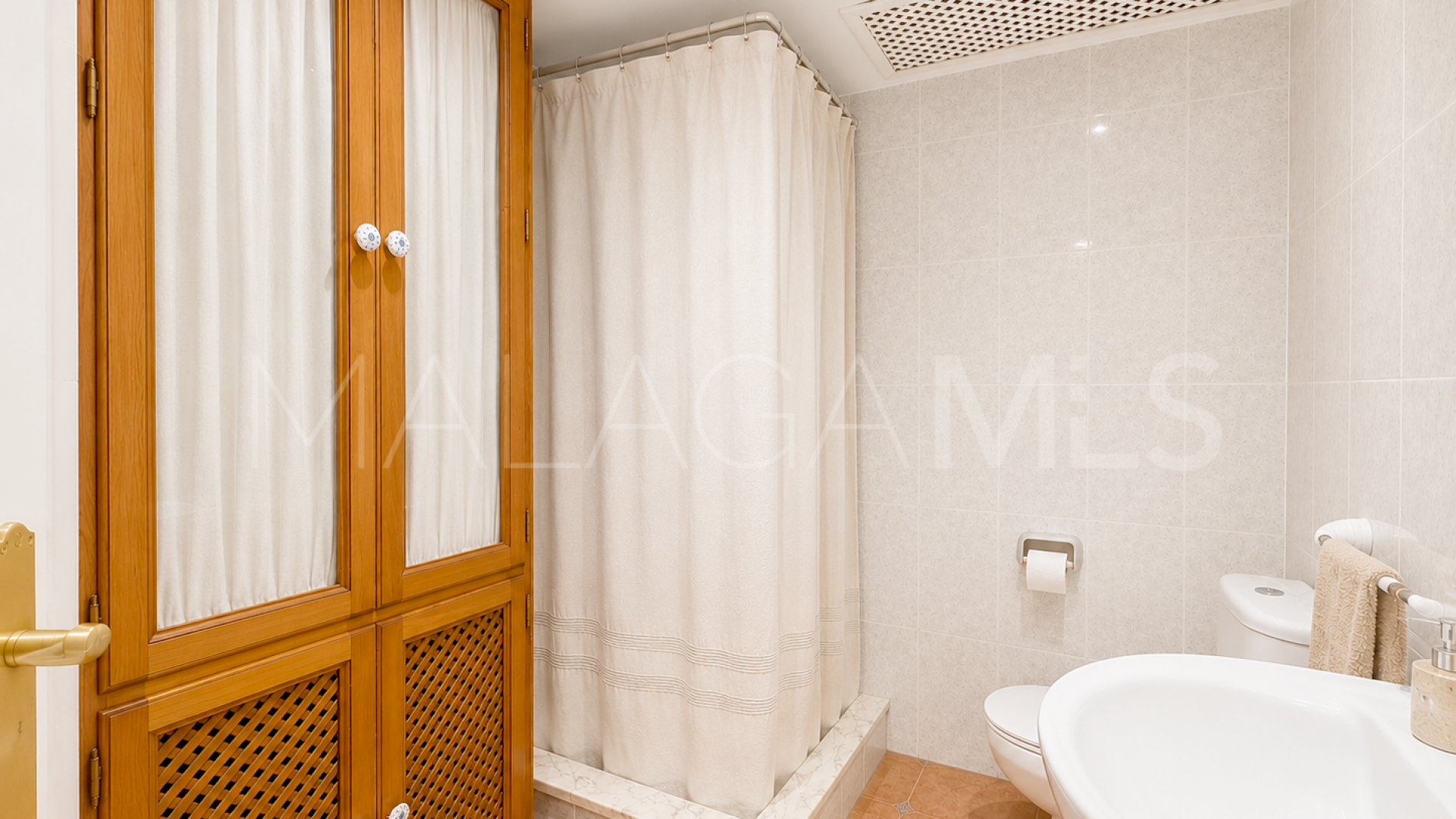 Finca with 3 bedrooms for sale in La Alberdina