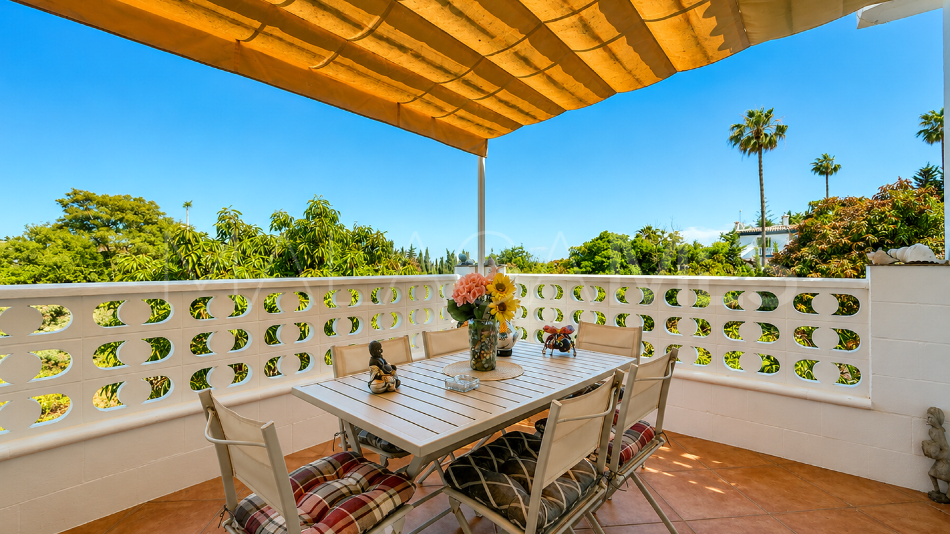 Finca with 3 bedrooms for sale in La Alberdina
