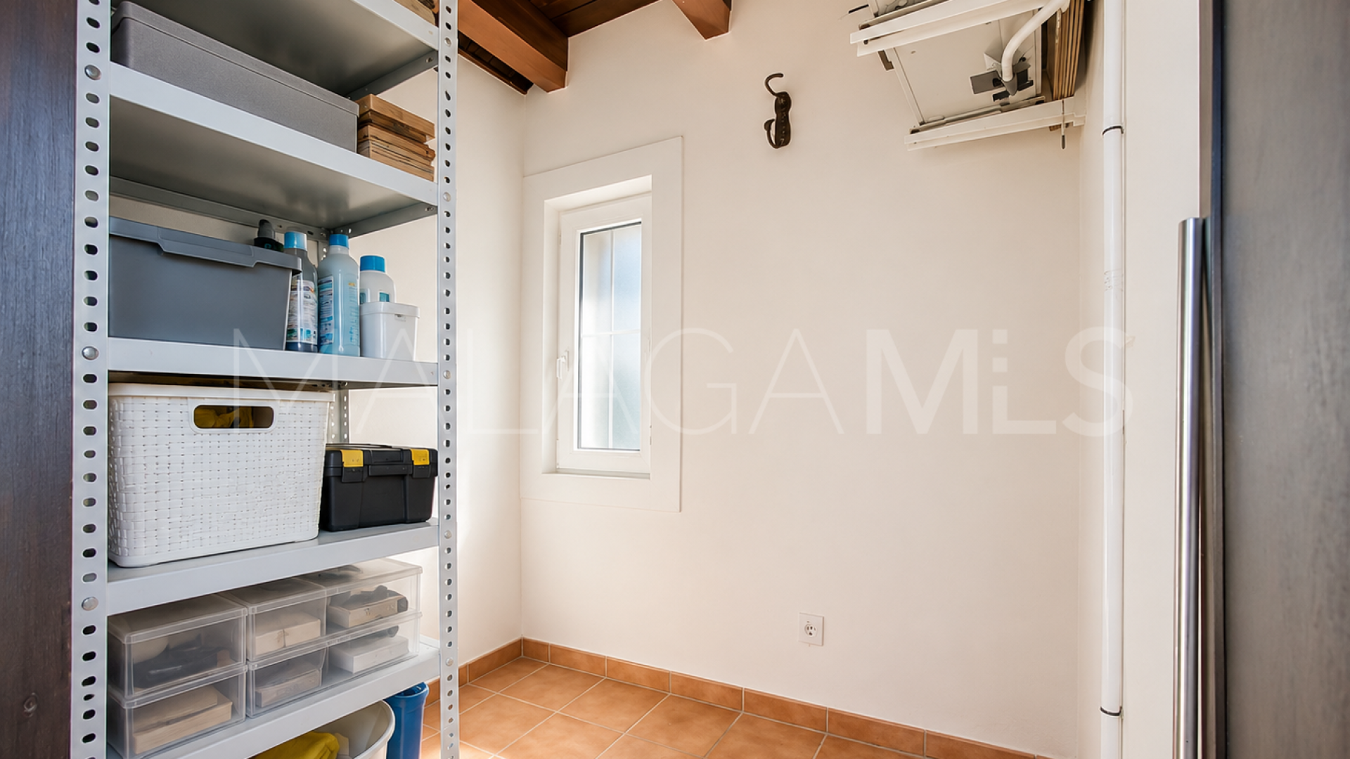For sale penthouse in Estepona Centre