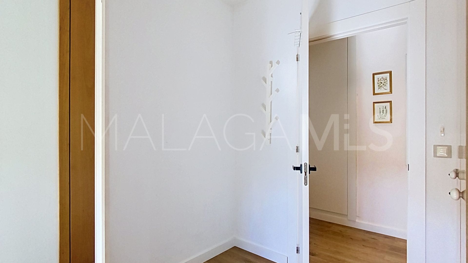 For sale penthouse in Estepona Centre