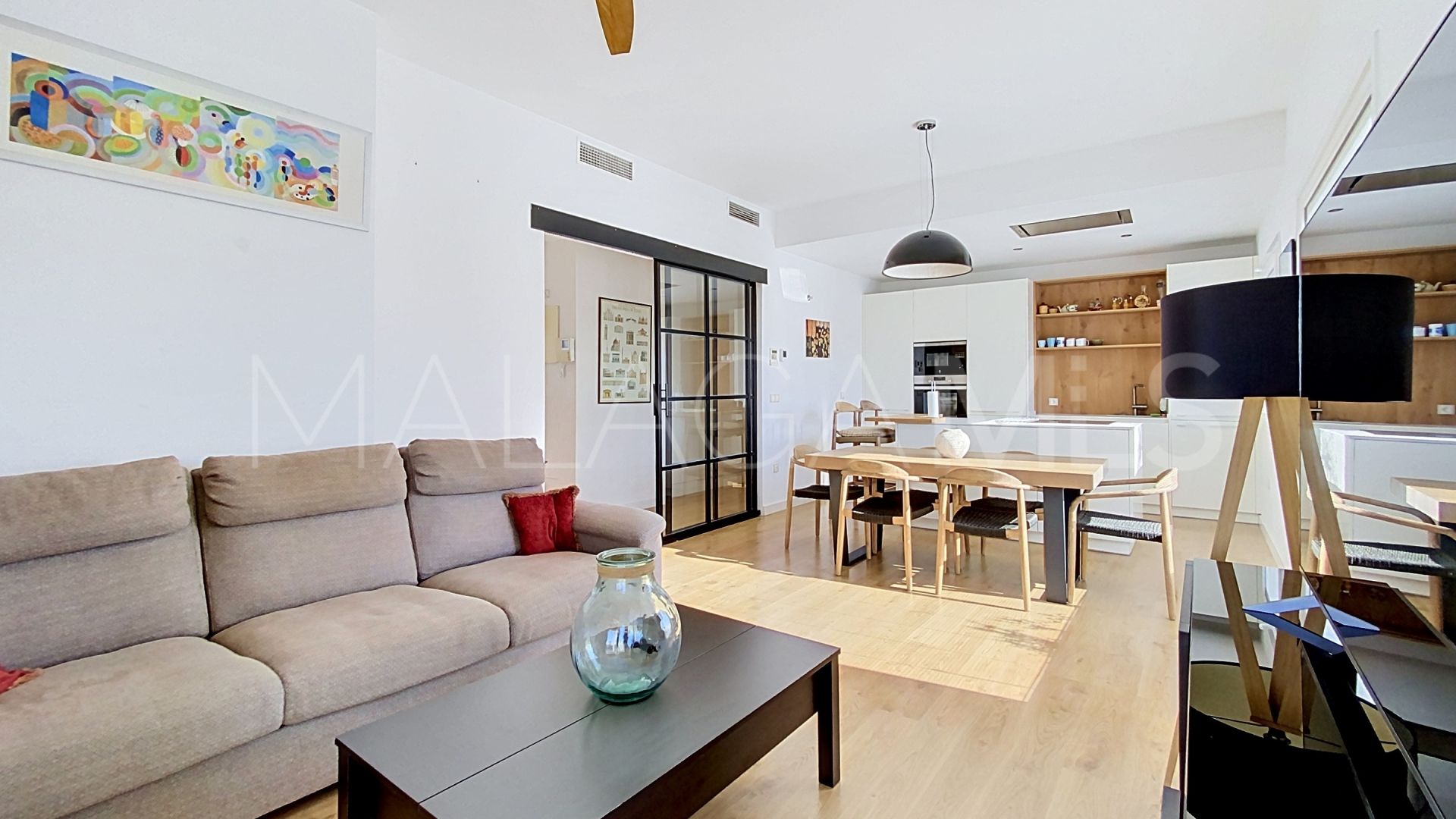 For sale penthouse in Estepona Centre