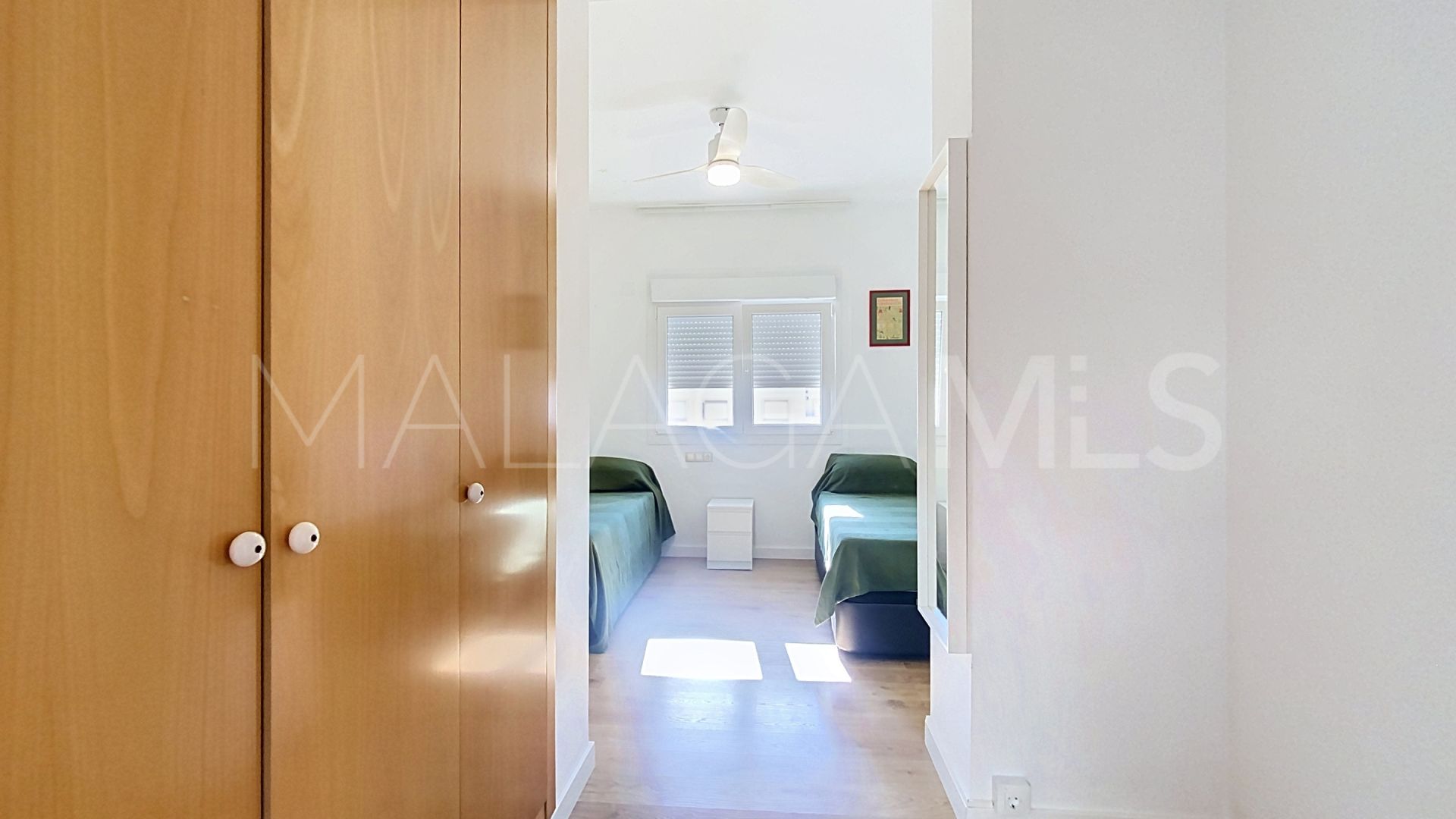 For sale penthouse in Estepona Centre