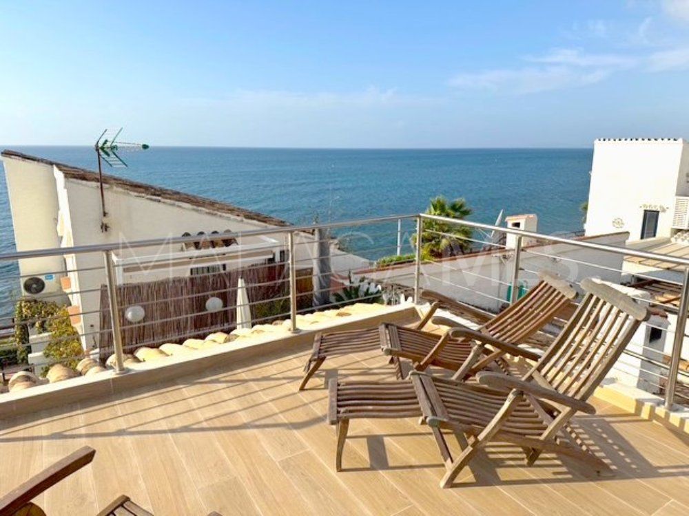 For sale town house in El Pirata with 3 bedrooms