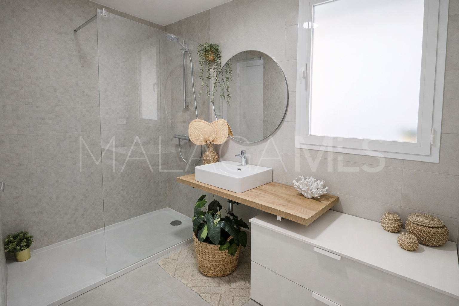 Appartement terrasse for sale in Estepona Centre