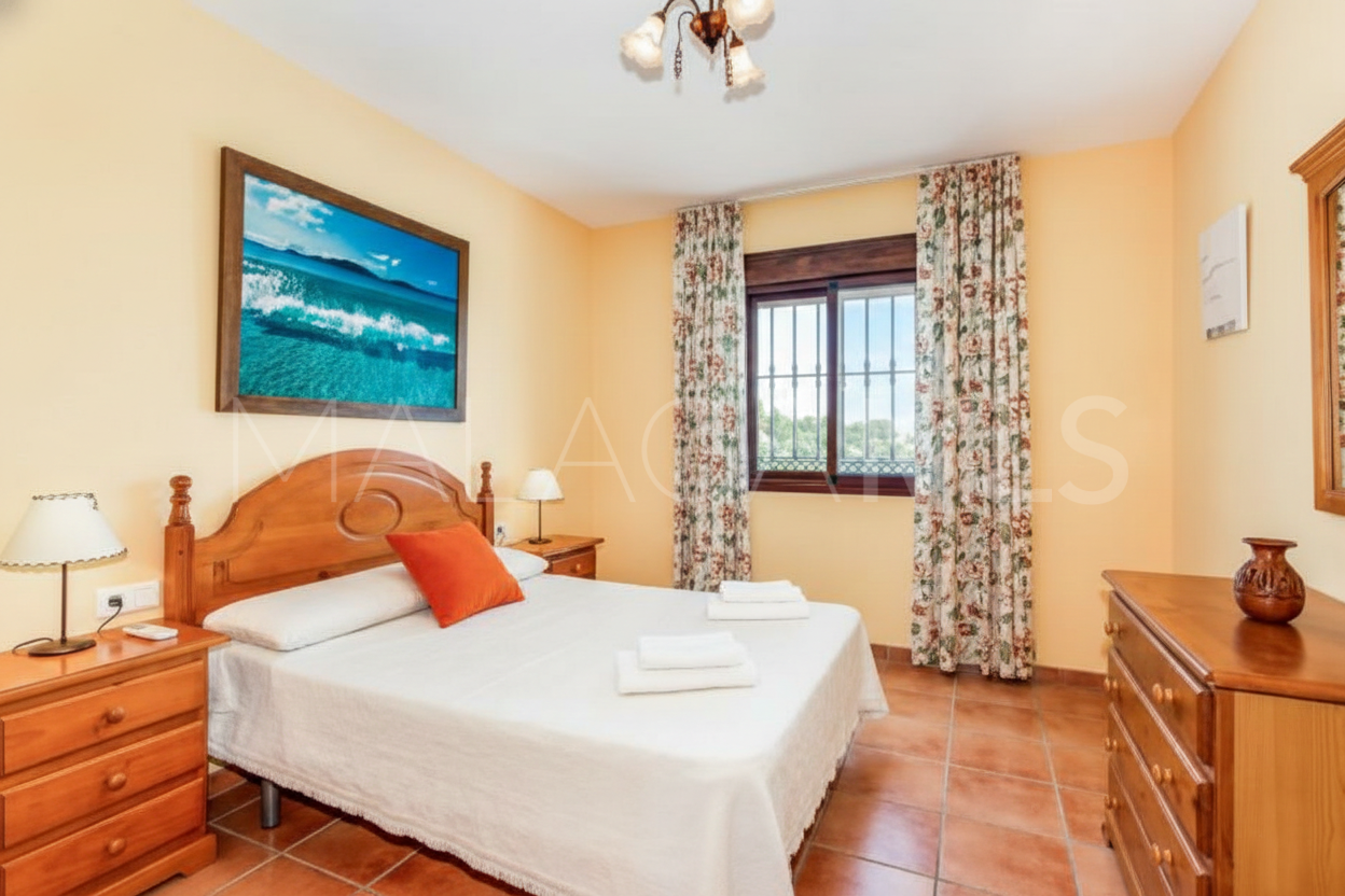 Maison de campagne for sale in Los Reales - Sierra Estepona