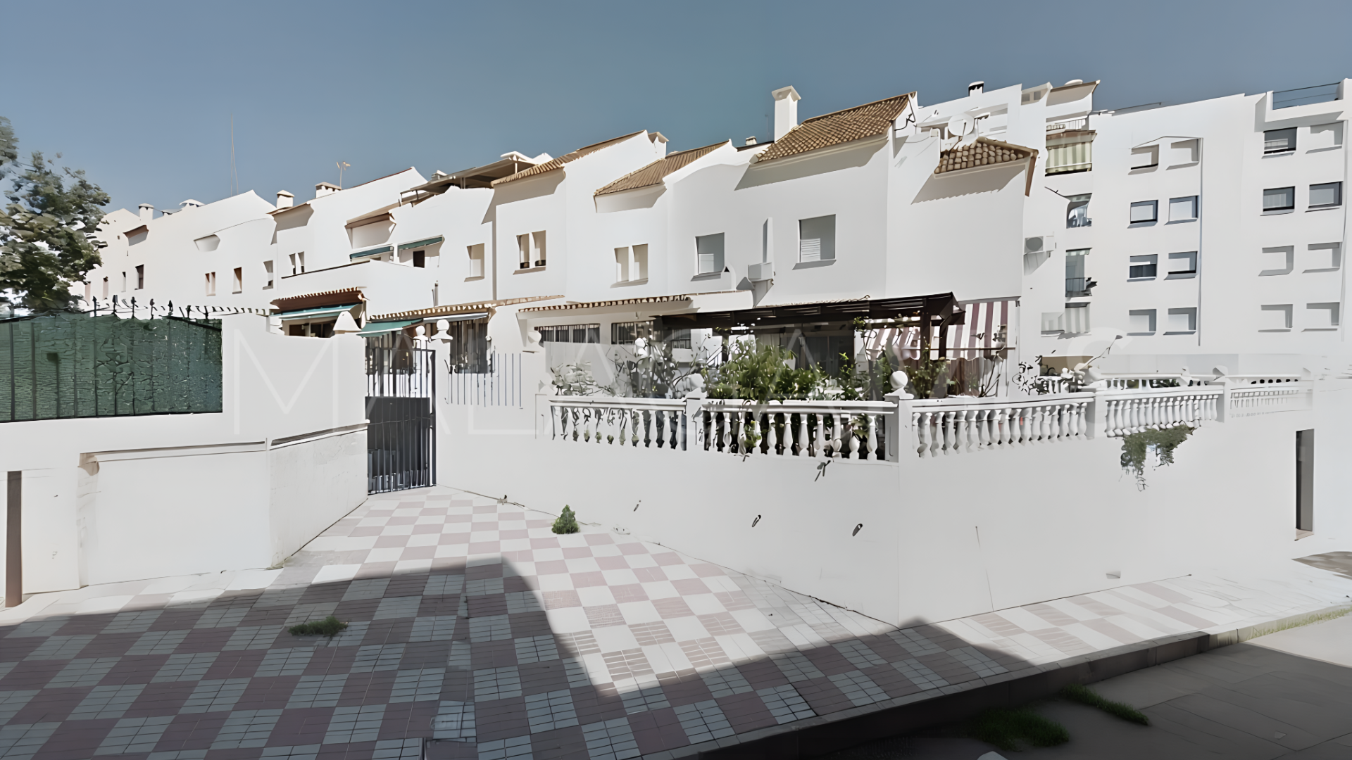 For sale 5 bedrooms town house in Calvario