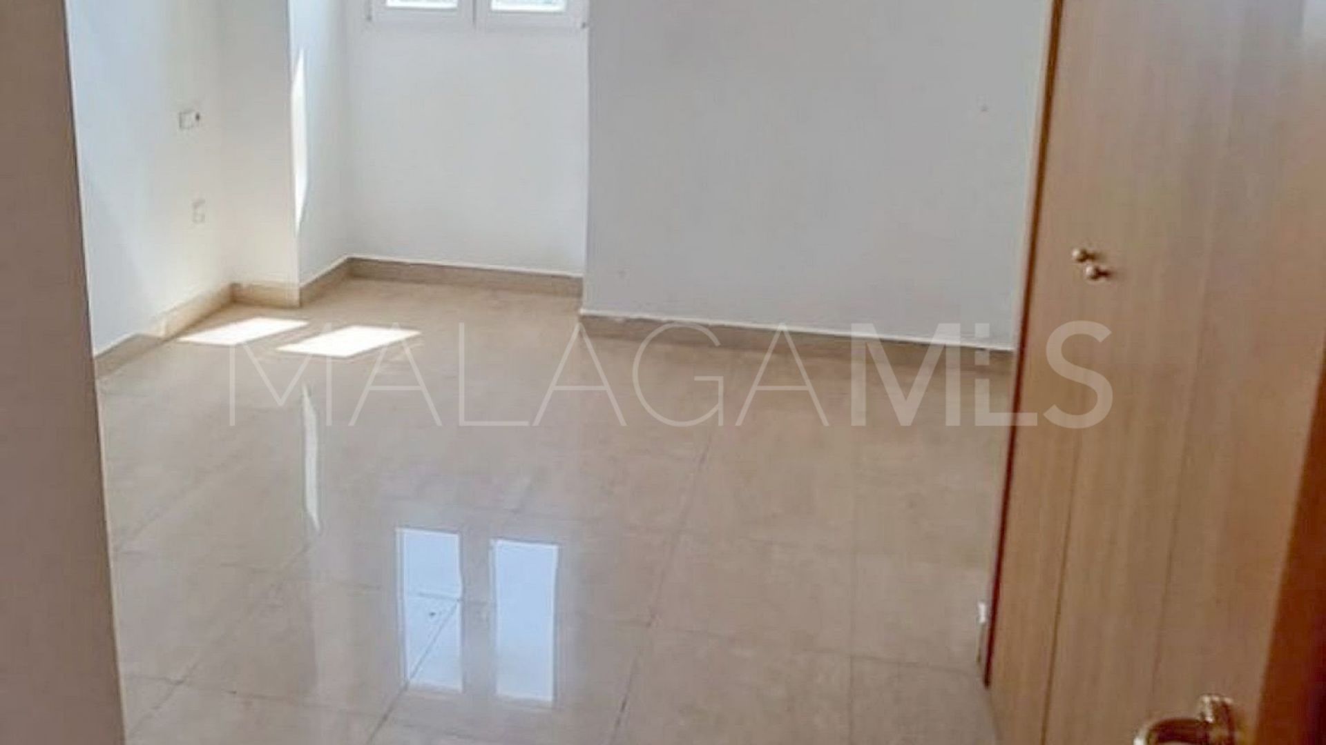 Buy atico duplex in Alcorrín de 3 bedrooms