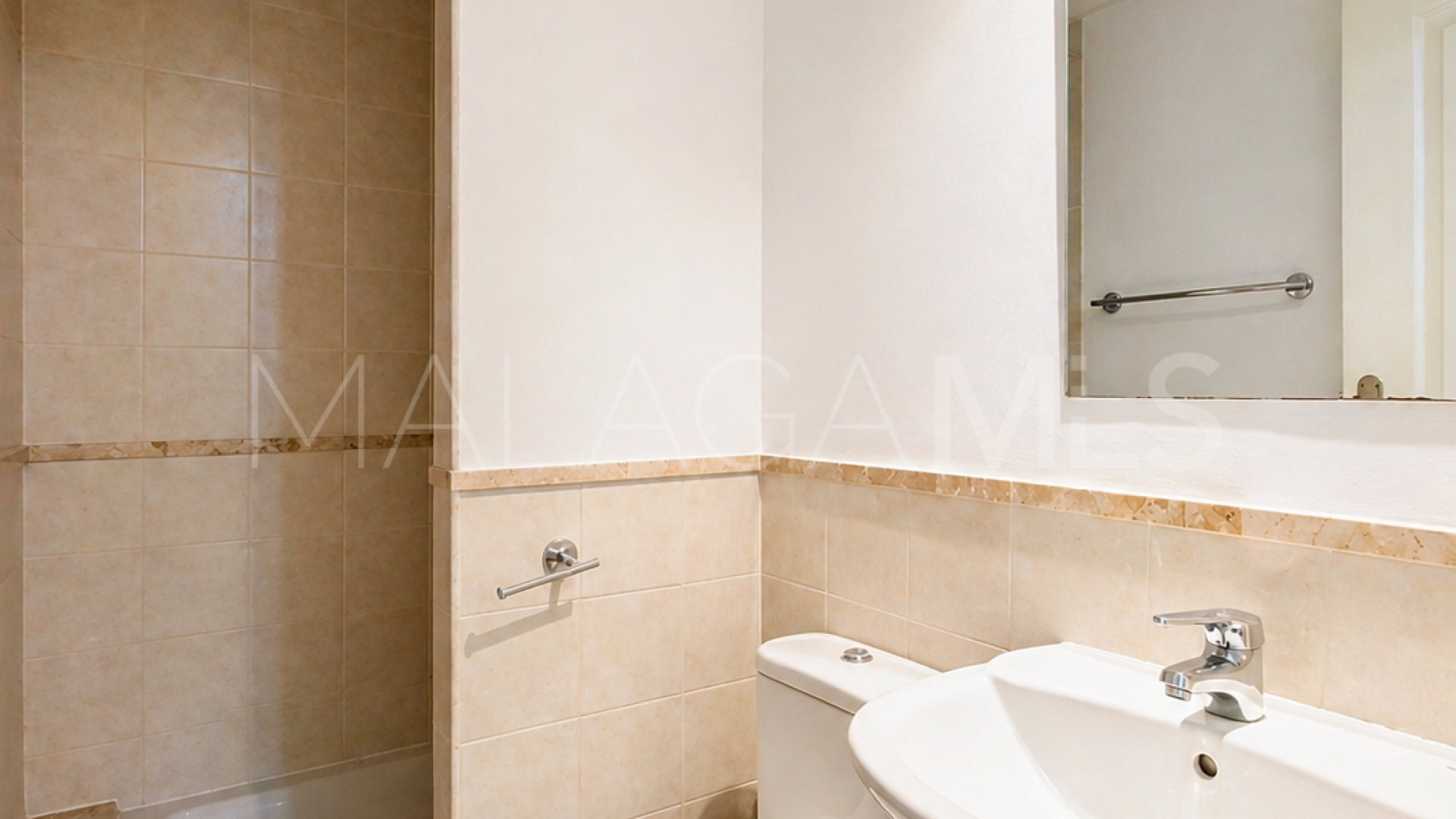 Markplanslägenhet for sale in Costa Galera