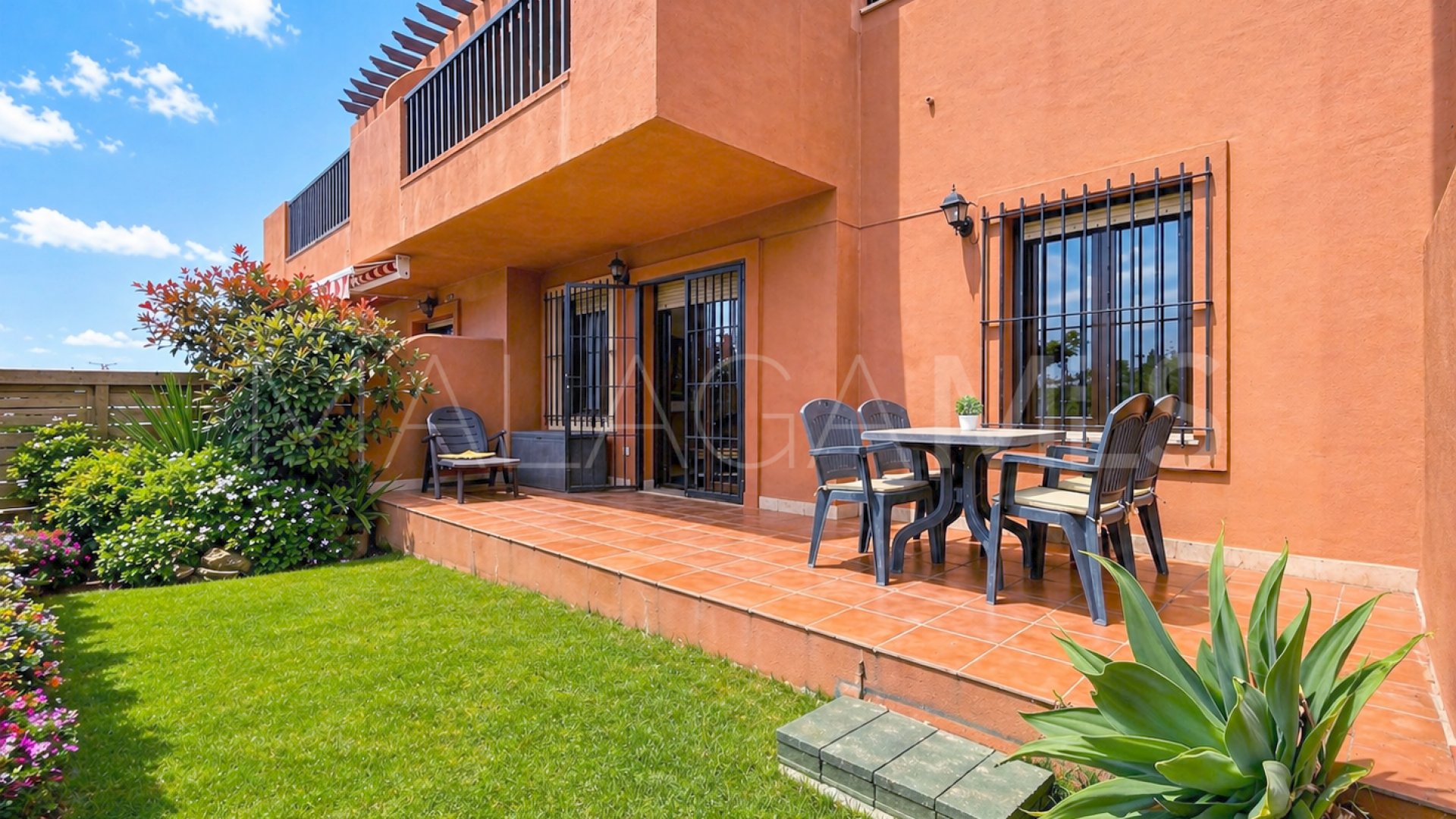 Markplanslägenhet for sale in Costa Galera