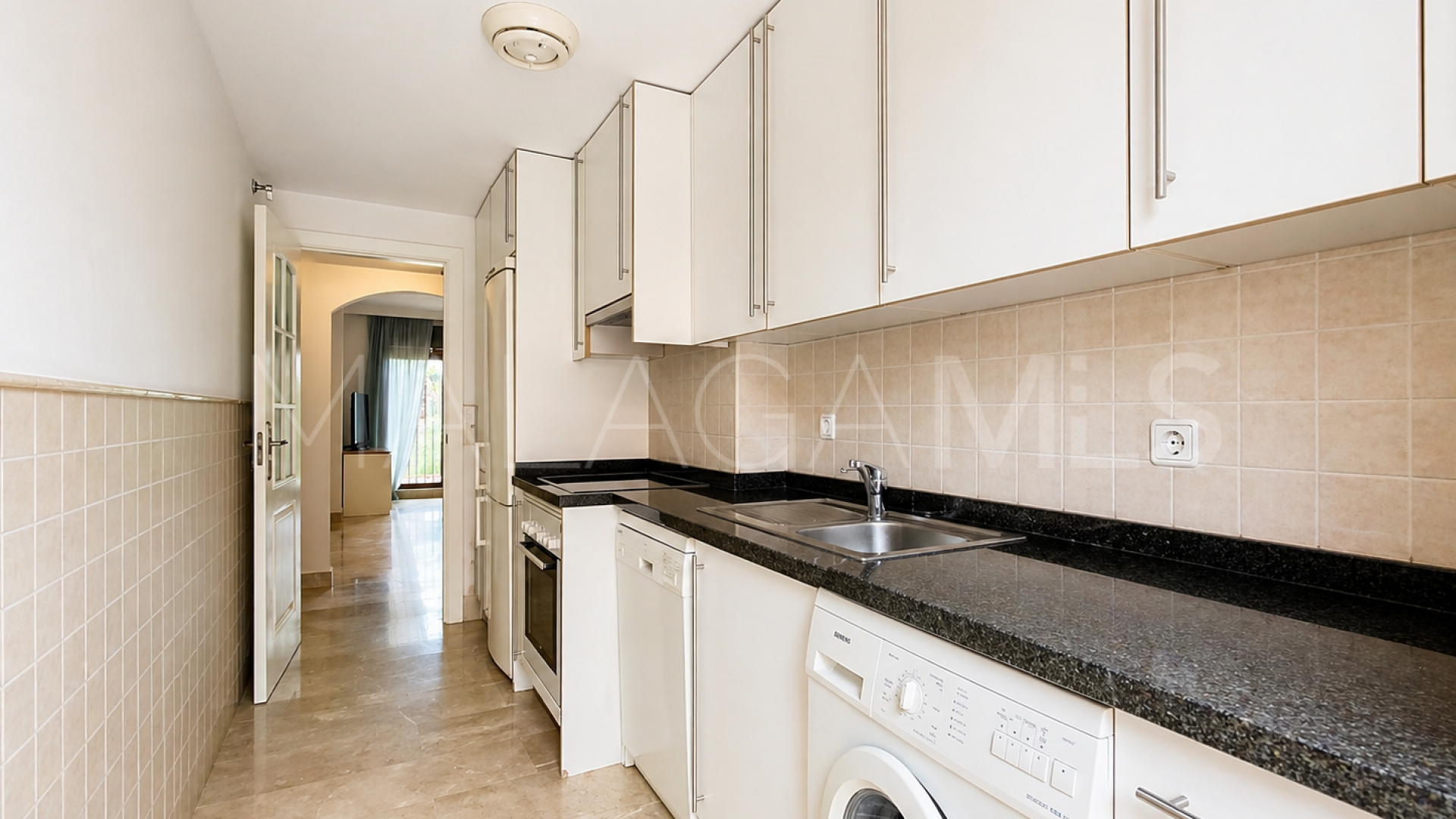 Markplanslägenhet for sale in Costa Galera