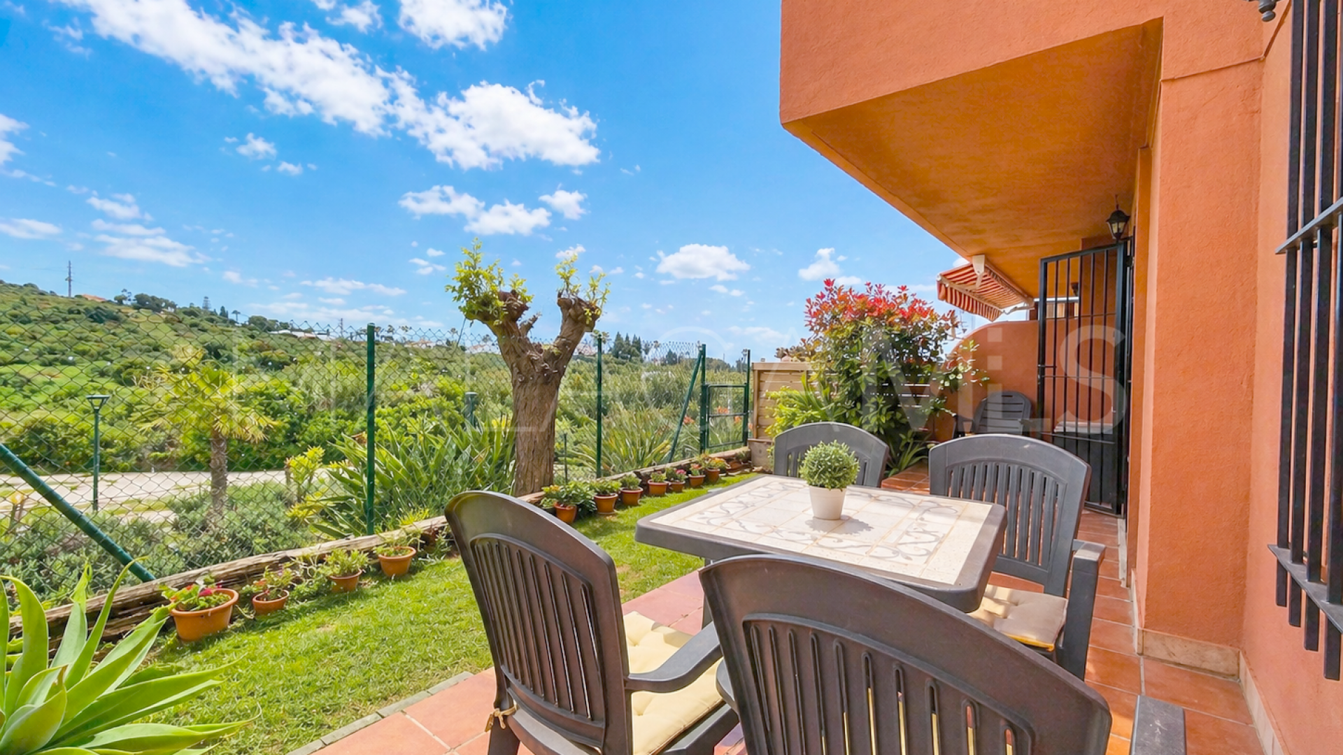 Markplanslägenhet for sale in Costa Galera