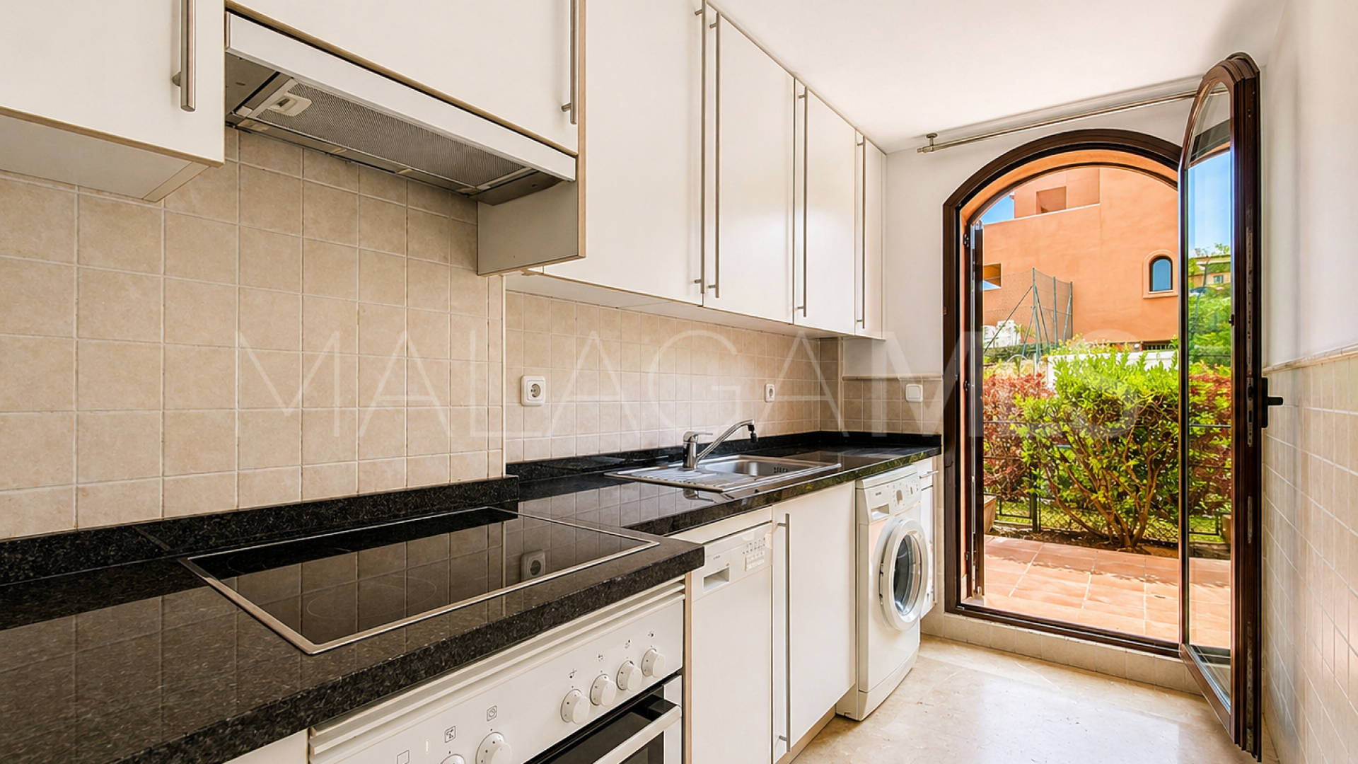 Markplanslägenhet for sale in Costa Galera