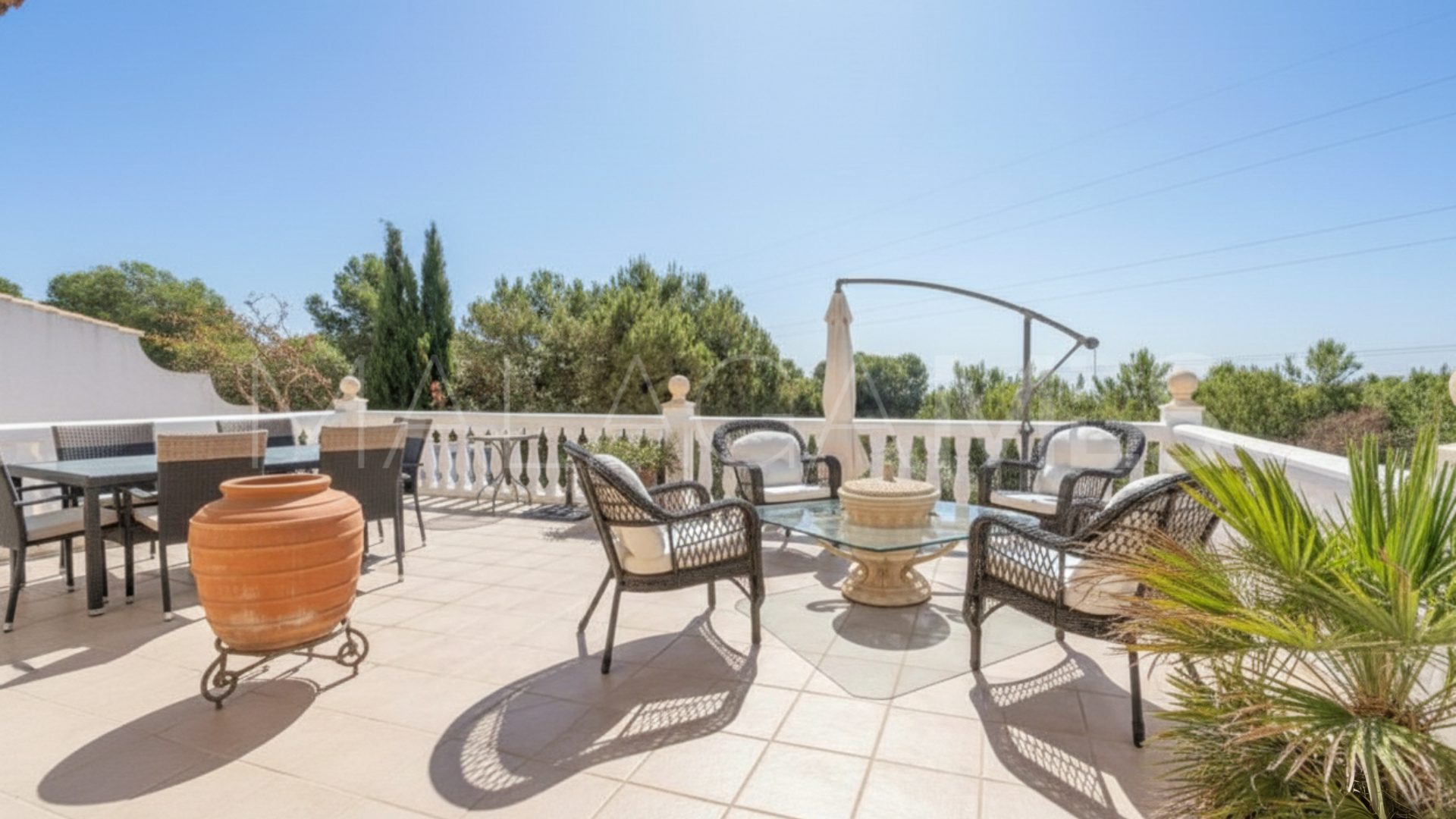 Buy Los Reales - Sierra Estepona finca with 6 bedrooms