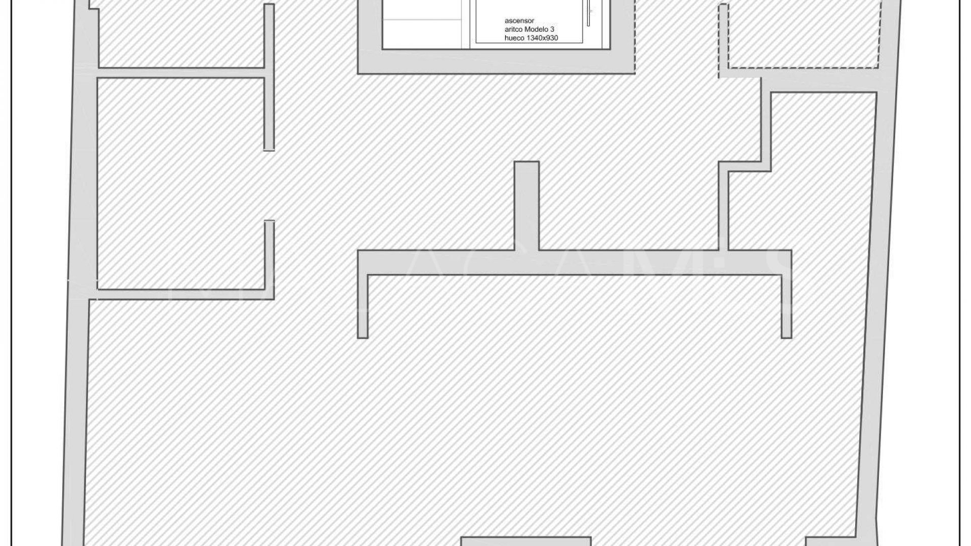 Buy duplex in Estepona Old Town with 3 bedrooms