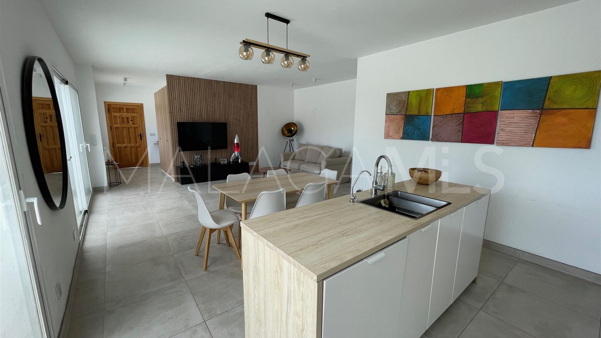 Hus i byn for sale in El Velerin