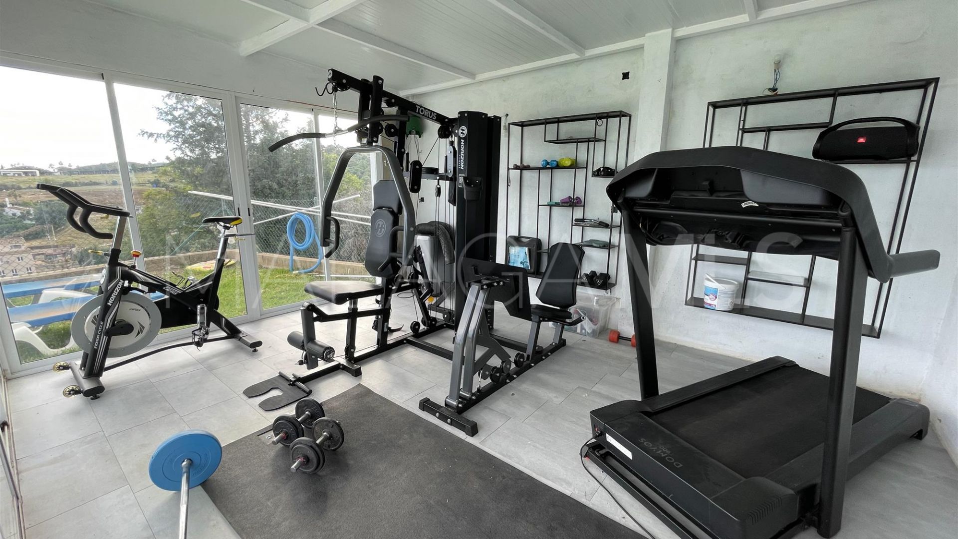 Hus i byn for sale in El Velerin