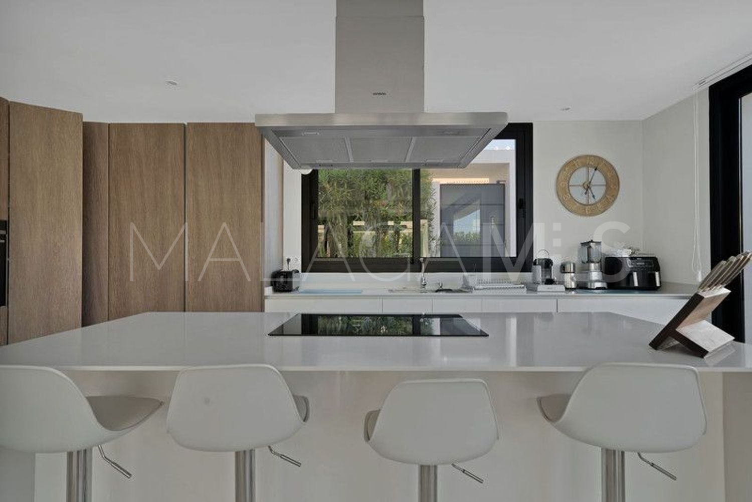 For sale villa with 6 bedrooms in El Paraiso
