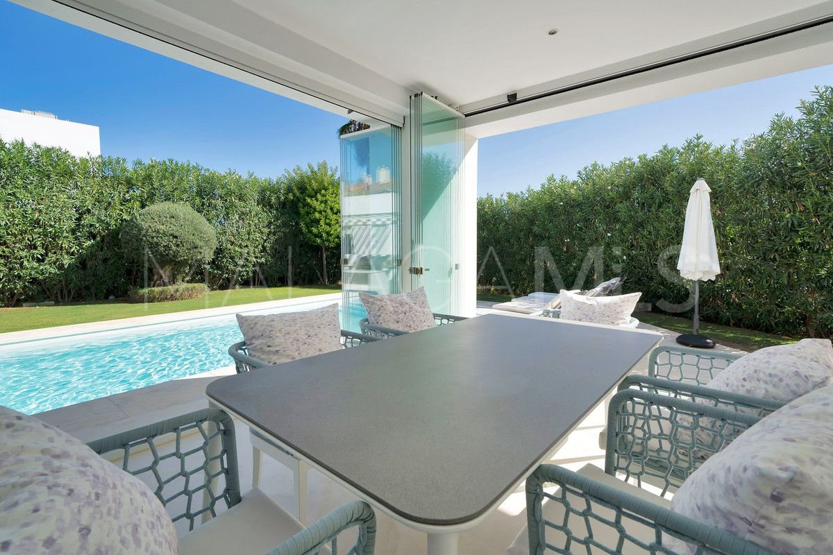 For sale villa with 6 bedrooms in El Paraiso