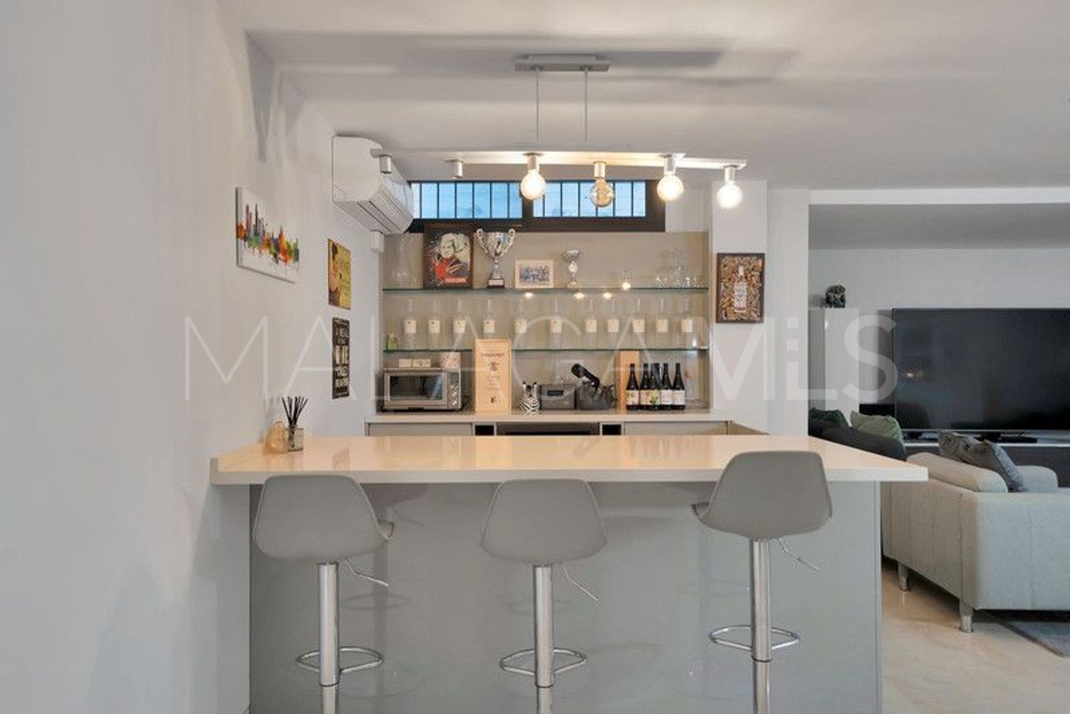 For sale villa with 6 bedrooms in El Paraiso