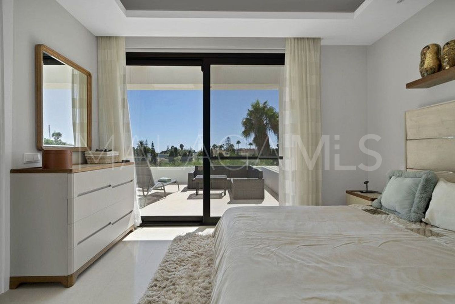 For sale villa with 6 bedrooms in El Paraiso