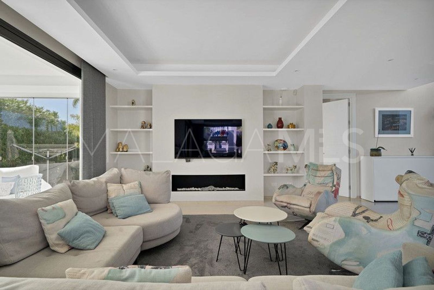 For sale villa with 6 bedrooms in El Paraiso
