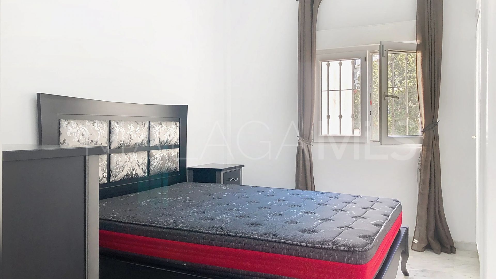 3 bedrooms town house for sale in La Duquesa Golf