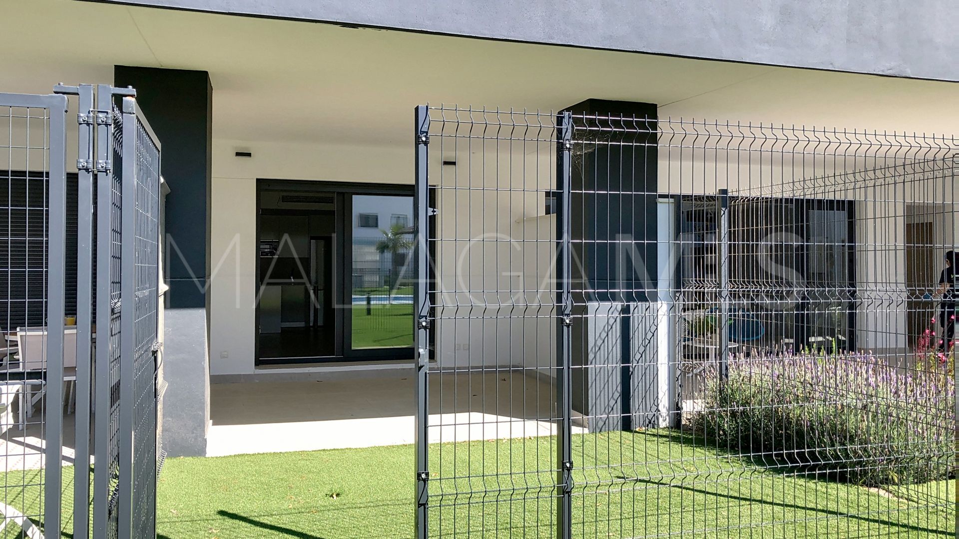 Apartamento planta baja for sale in Guadalobon with 2 bedrooms