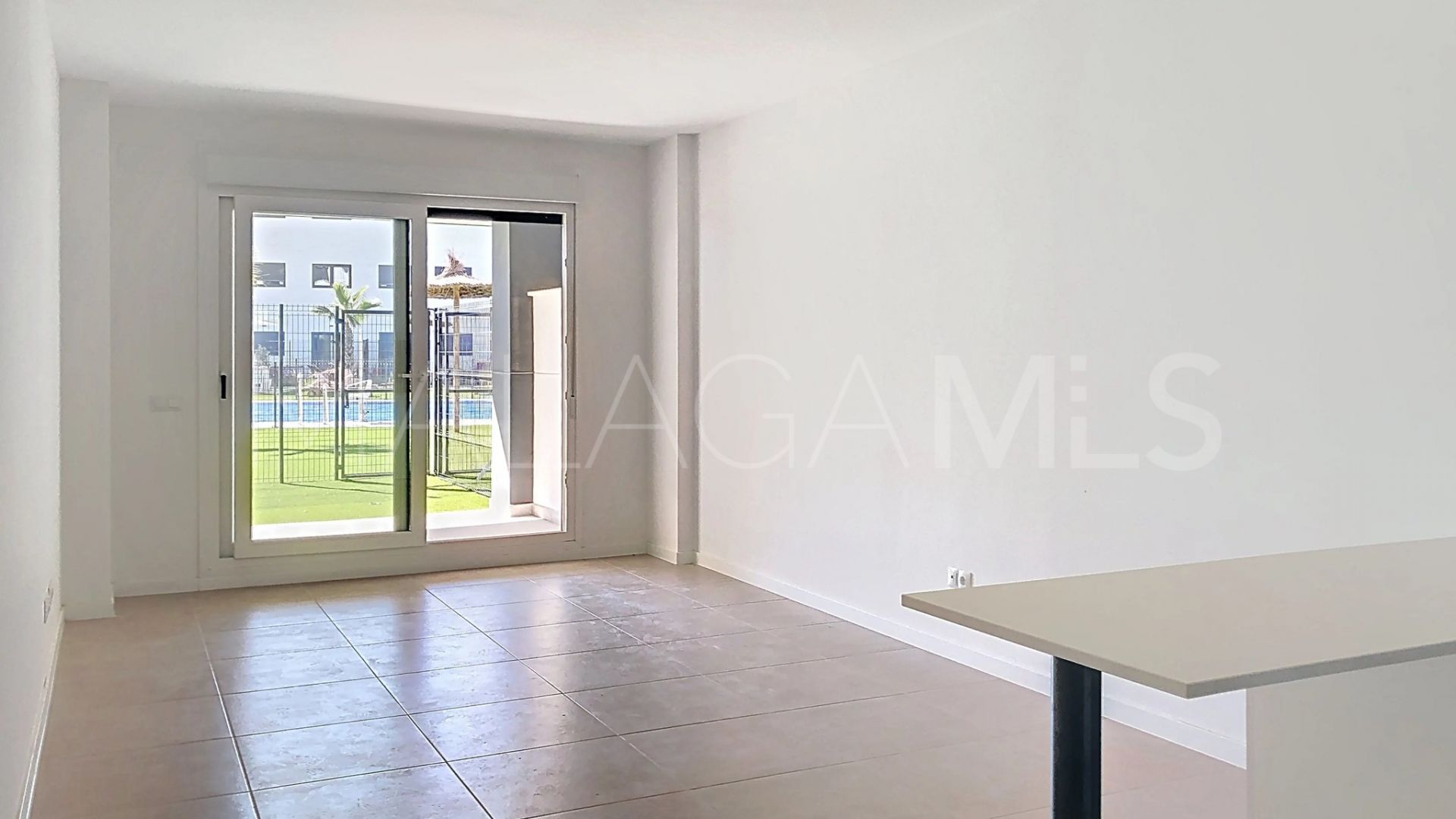 Apartamento planta baja for sale in Guadalobon with 2 bedrooms