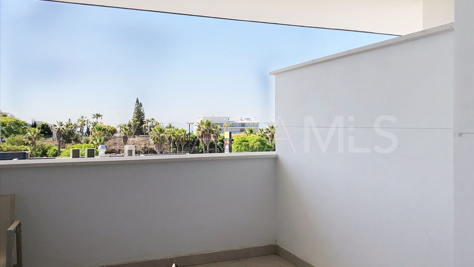 Apartamento planta baja for sale in Guadalobon