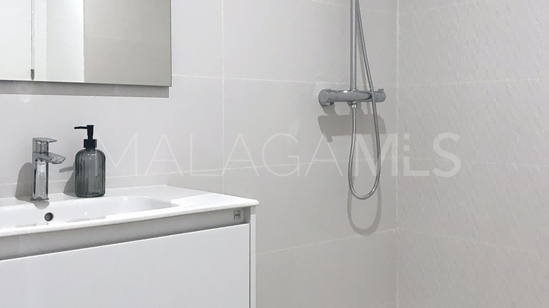Apartamento planta baja for sale in Guadalobon