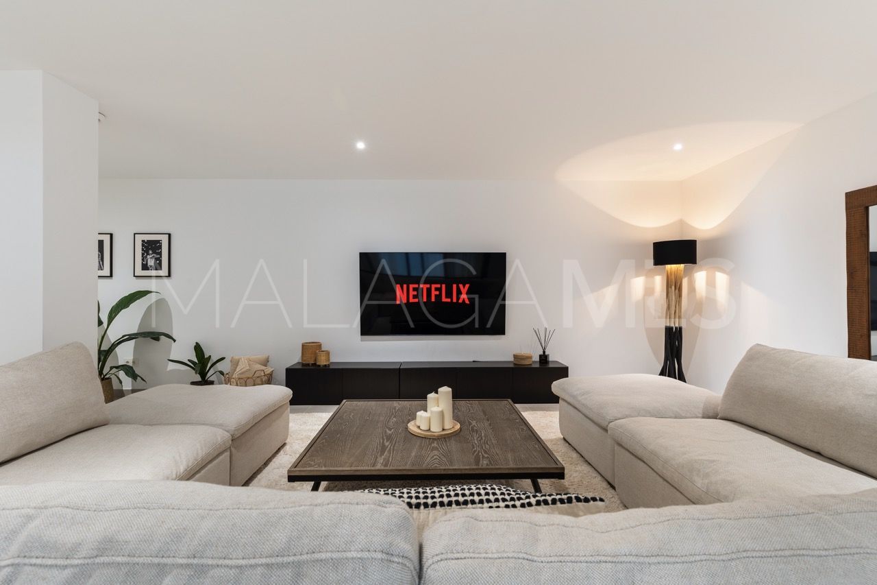 Villa for sale in La Resina Golf