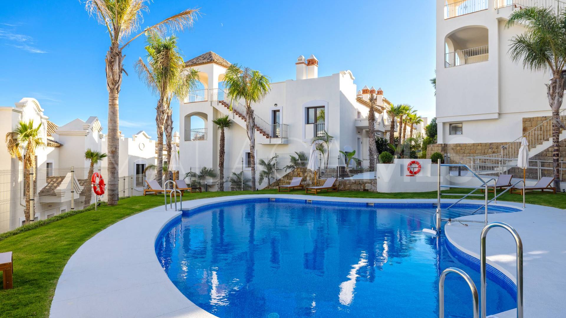 Buy adosado with 3 bedrooms in Azata Golf