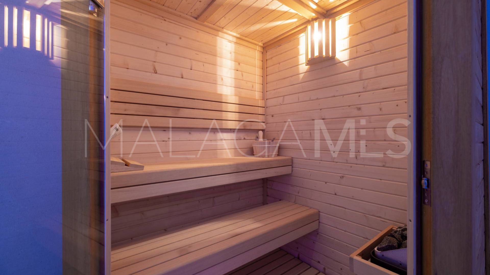 Buy adosado with 3 bedrooms in Azata Golf