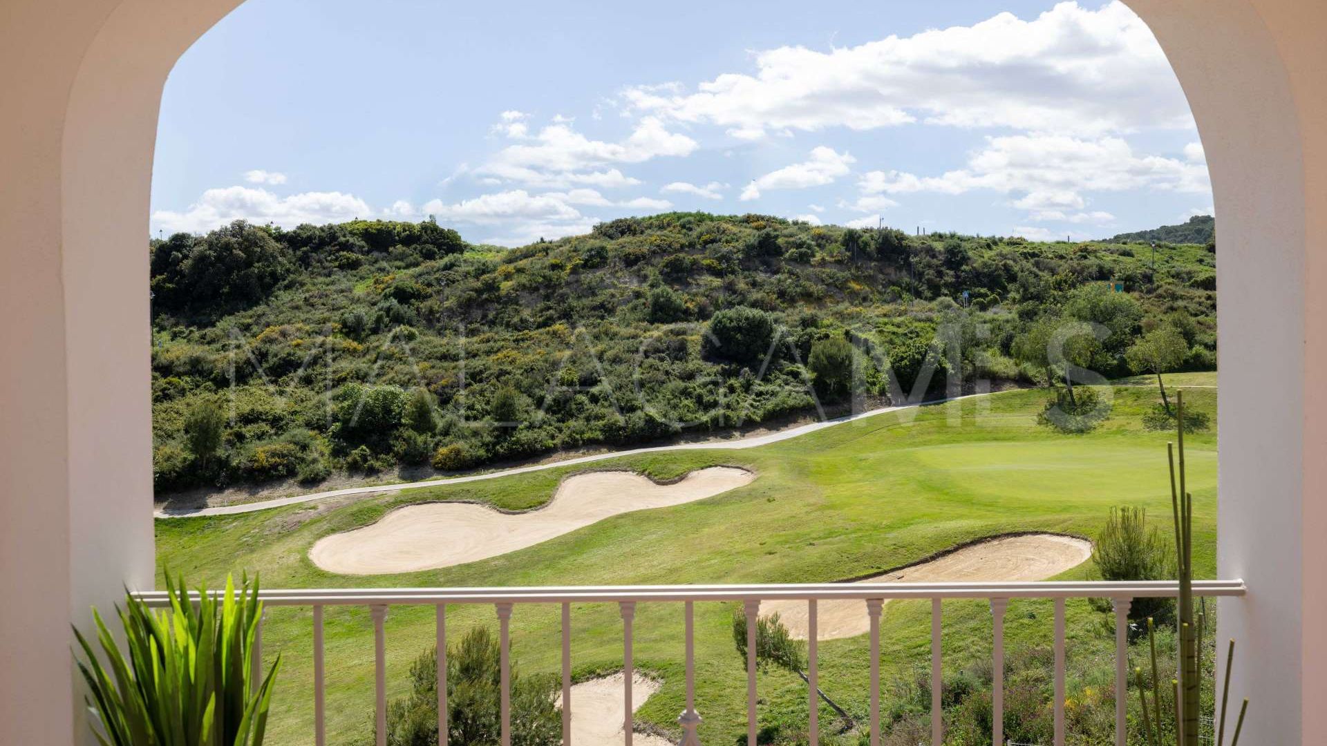 Radhus for sale in Azata Golf