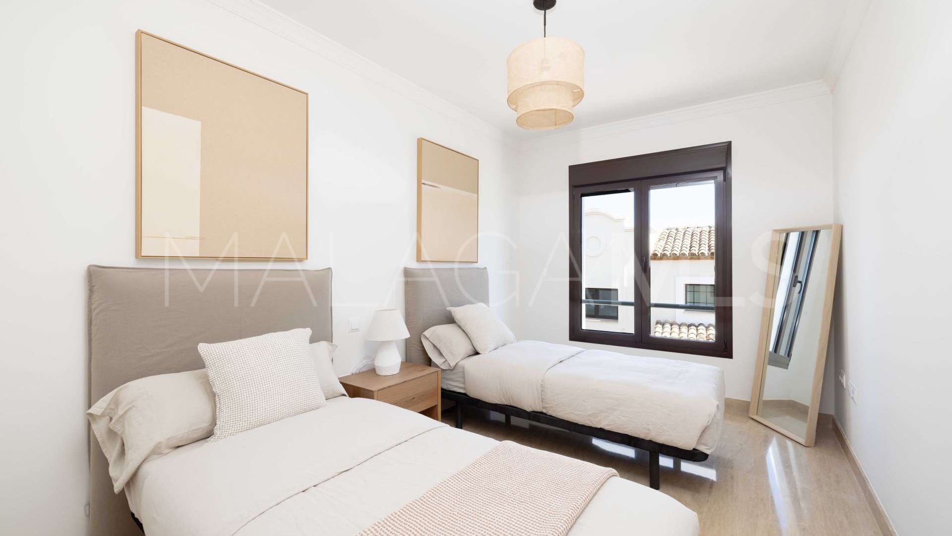 Radhus for sale in Azata Golf