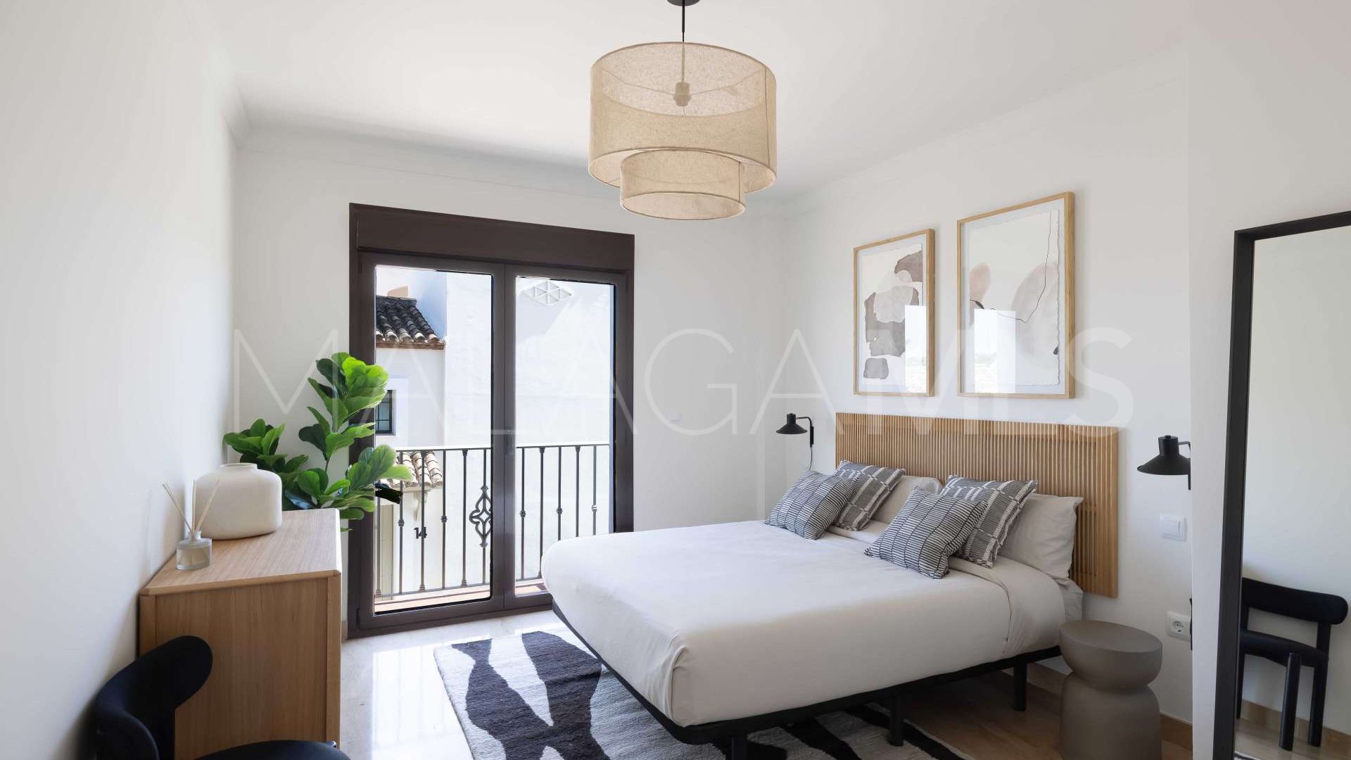 Radhus for sale in Azata Golf
