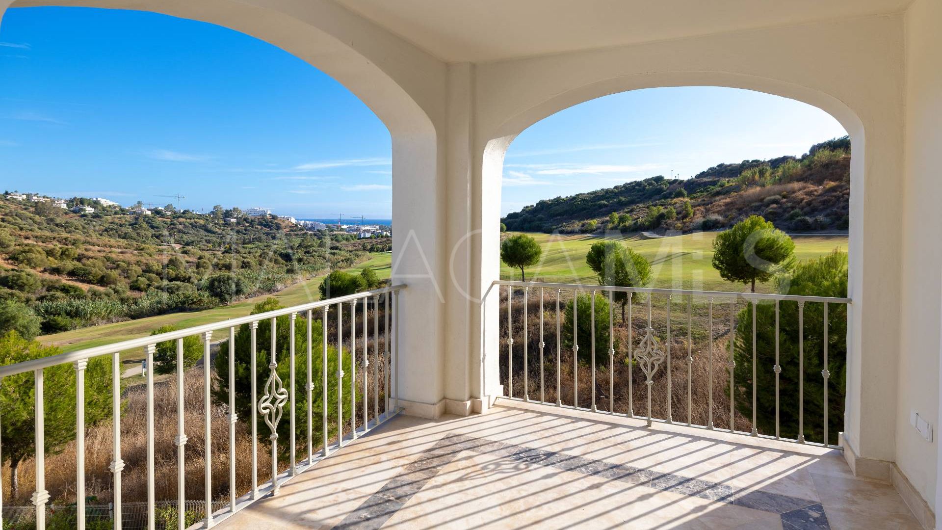 Reihenhaus for sale in Azata Golf