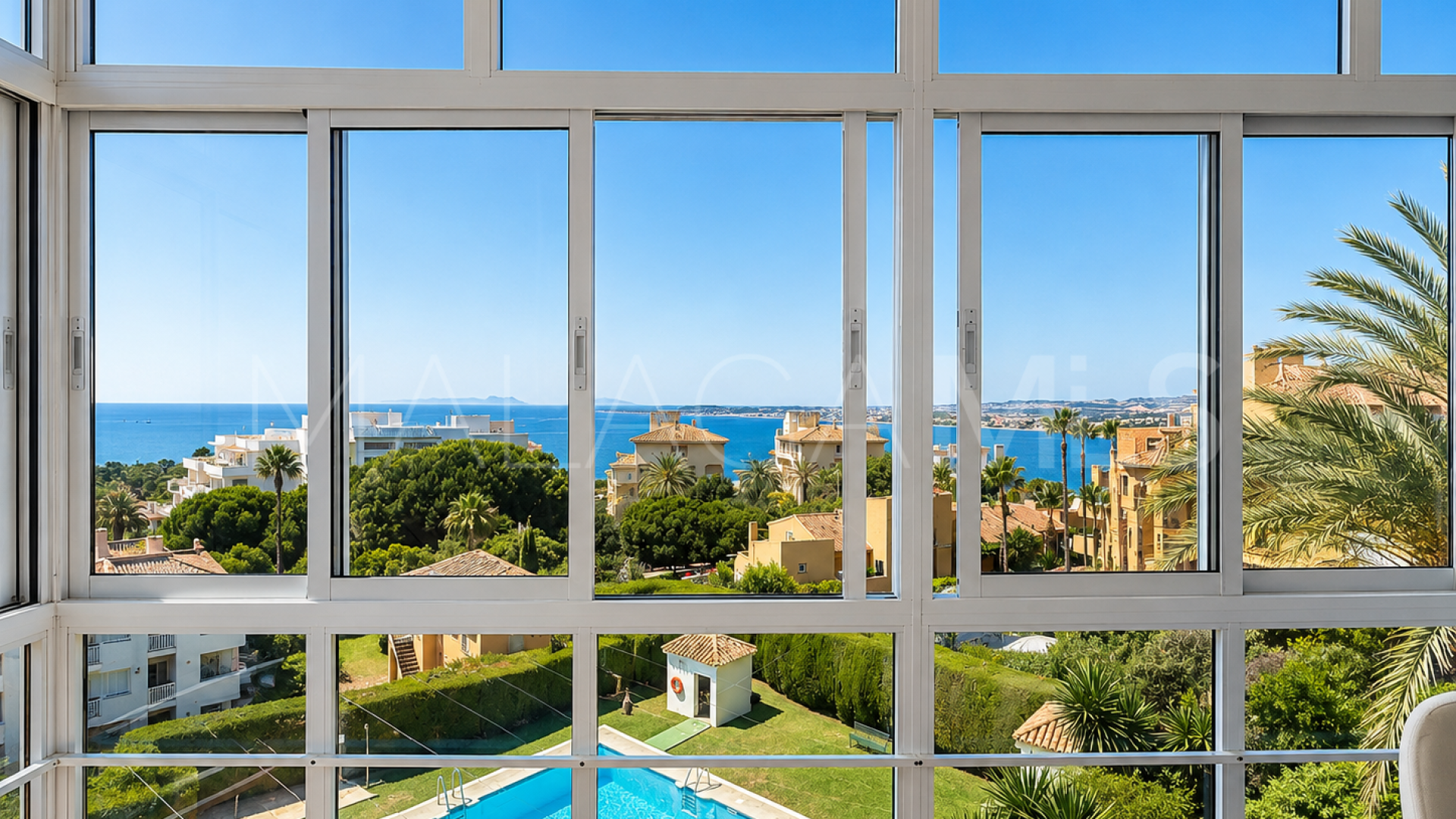 Appartement for sale in Estepona Puerto